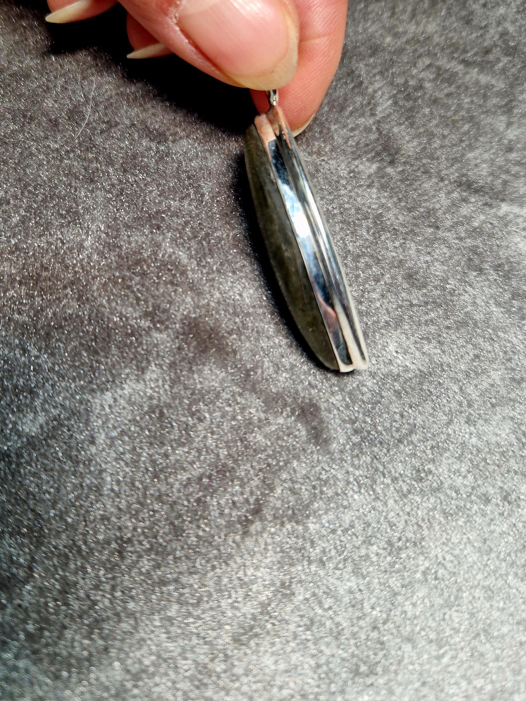 Seltener Labradorit Anhänger AAA-Qualität