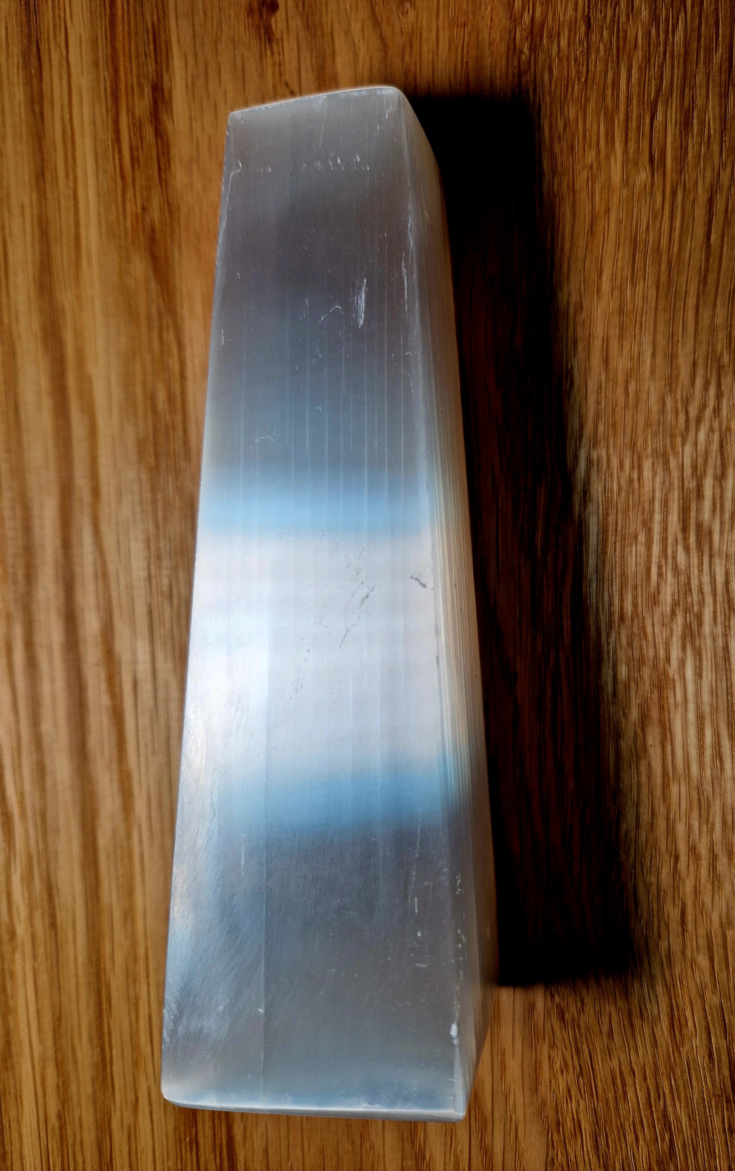 Selenit Turm – Mondphasen Gravur