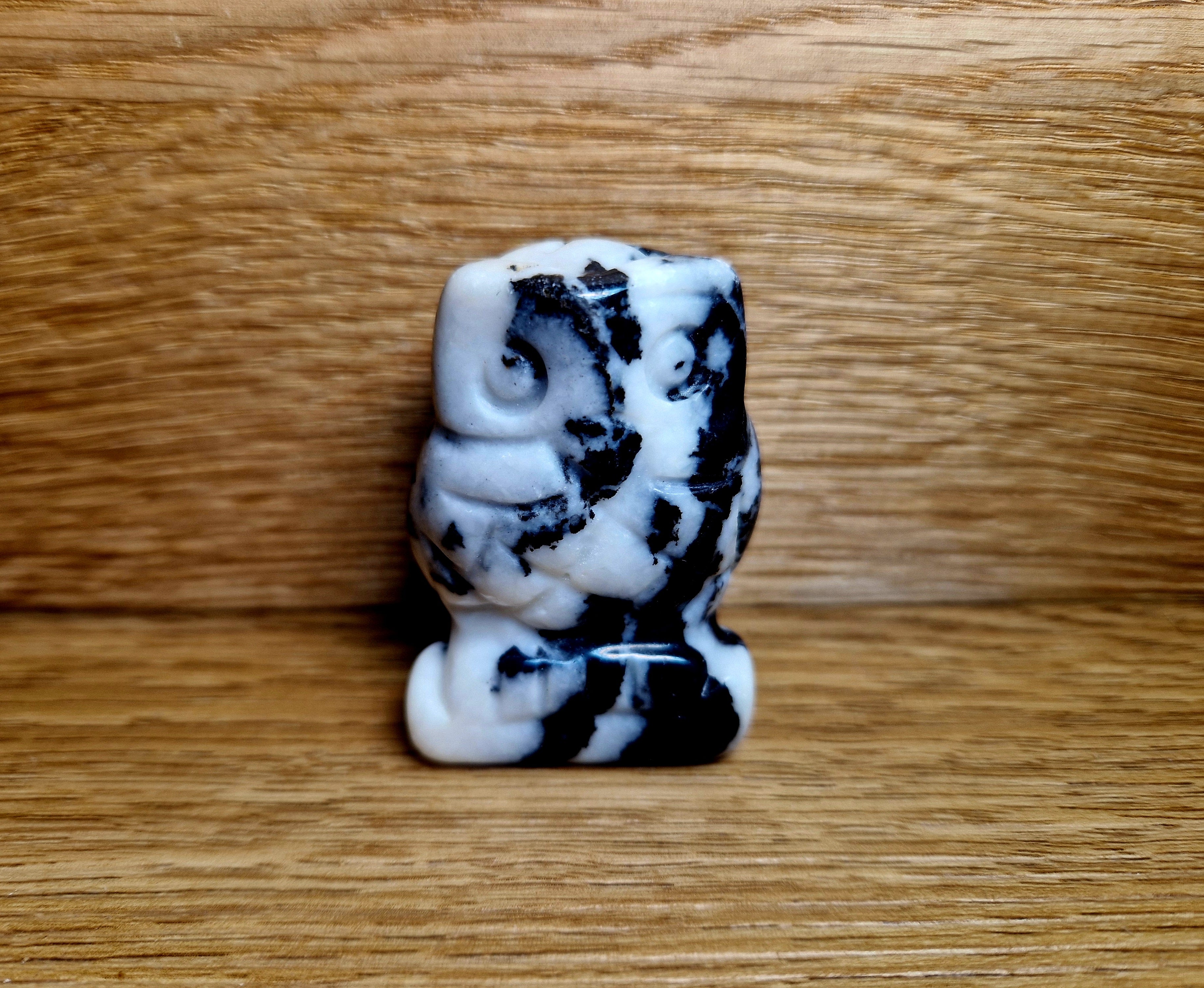 Zebra Jaspis Eule – Klarheit & Ausgeglichenheit