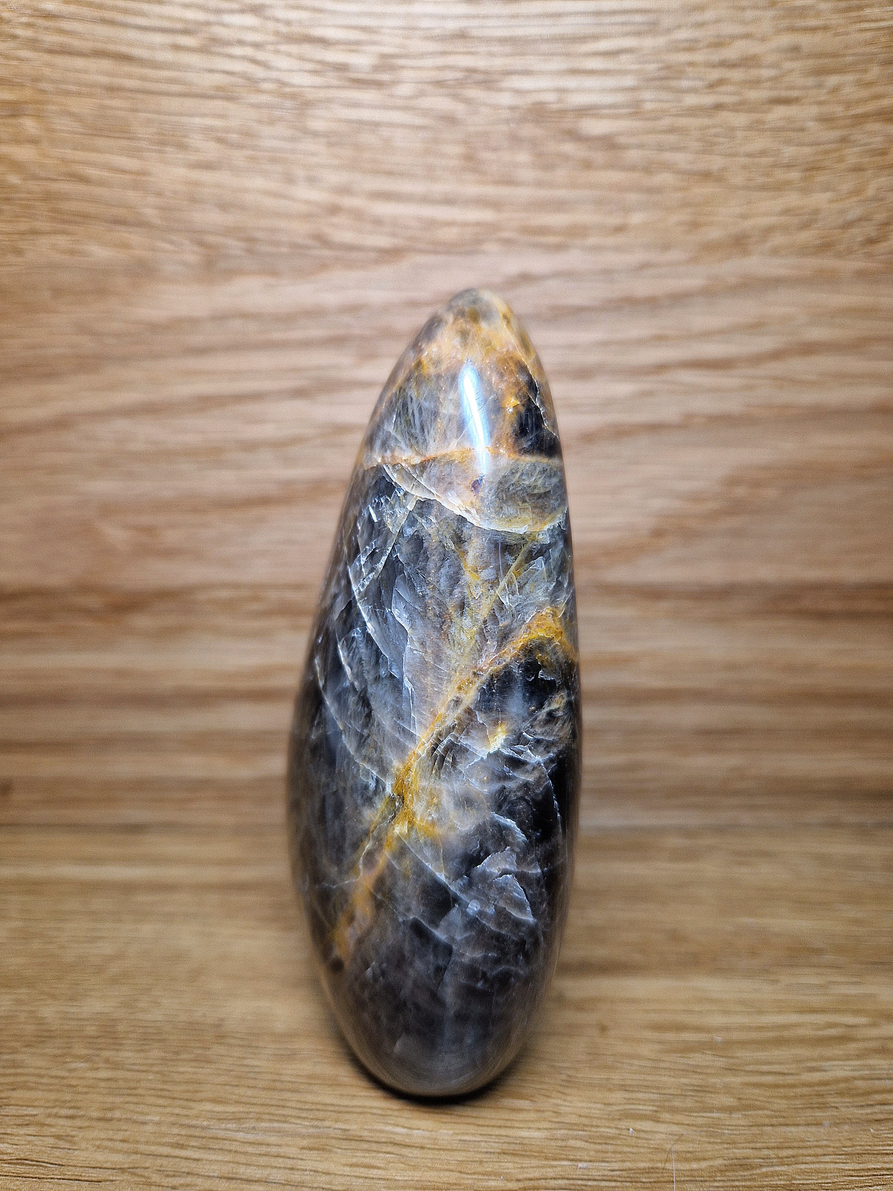 Schwarzer Mondstein Freiform – Schutz, Intuition & emotionale Tiefe