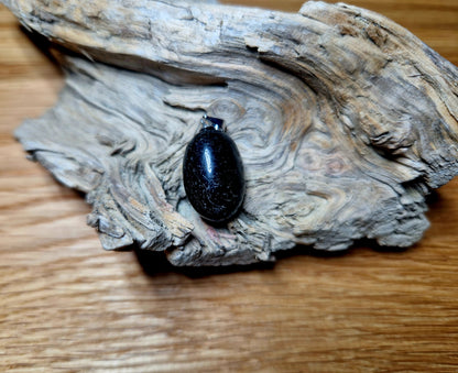 Turmalin Anhänger – Schutz & Erdung (ca. 15 mm, ohne Kette)