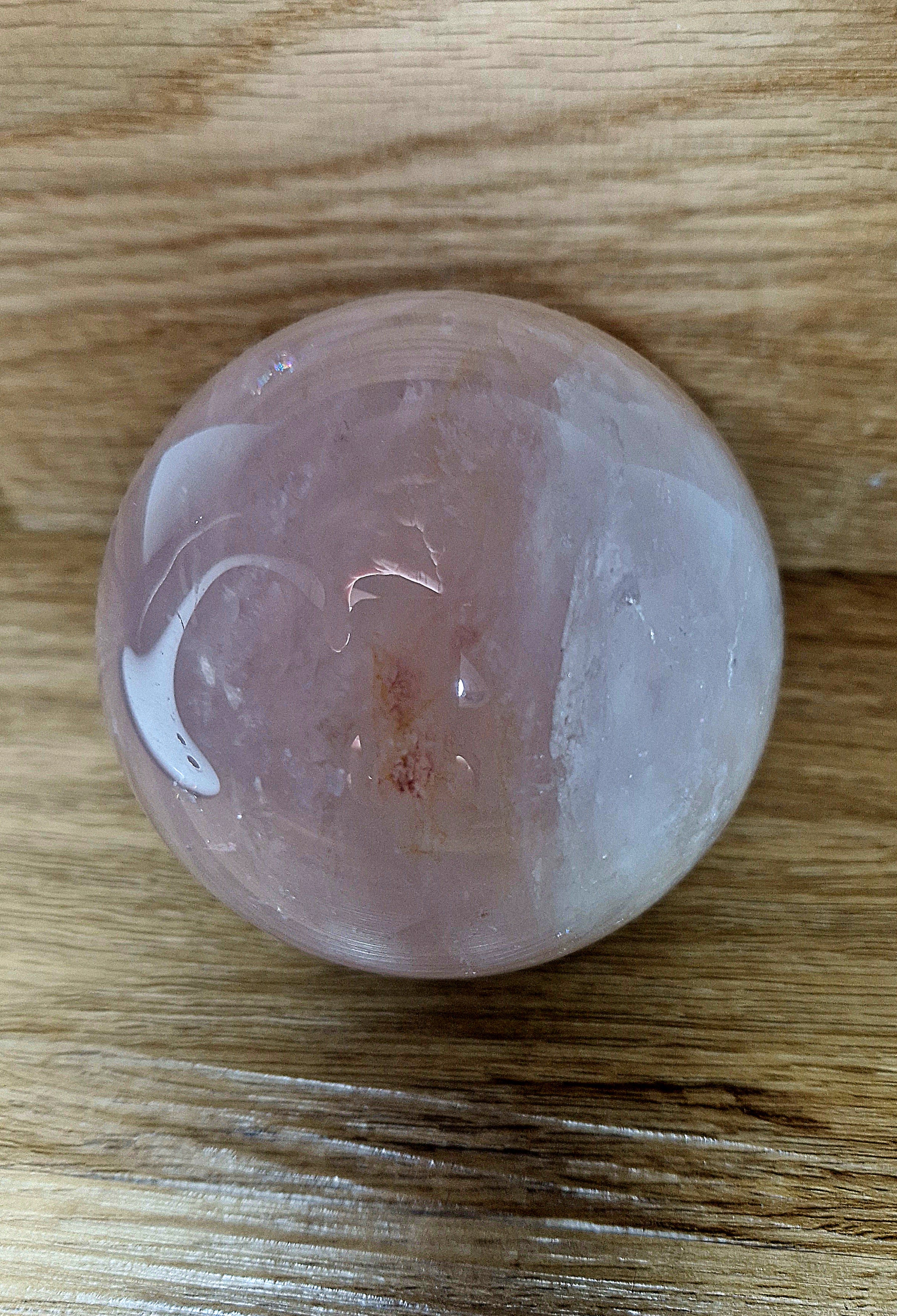 Rosenquarz Kugel – Stein der Liebe & Harmonie