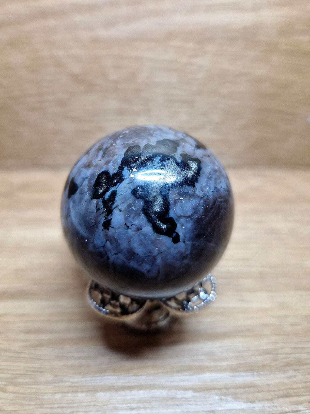 Indigo-Gabbro Kugel Mystic Merlinite-Stein der Intuition & Transformation