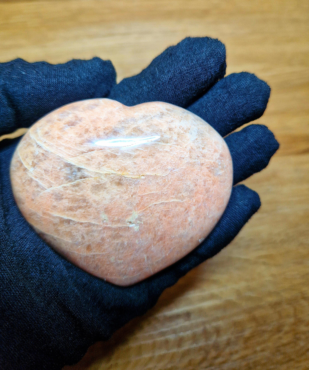 💗 Pfirsich-Mondstein Herz – Sanfte Harmonie & Selbstliebe