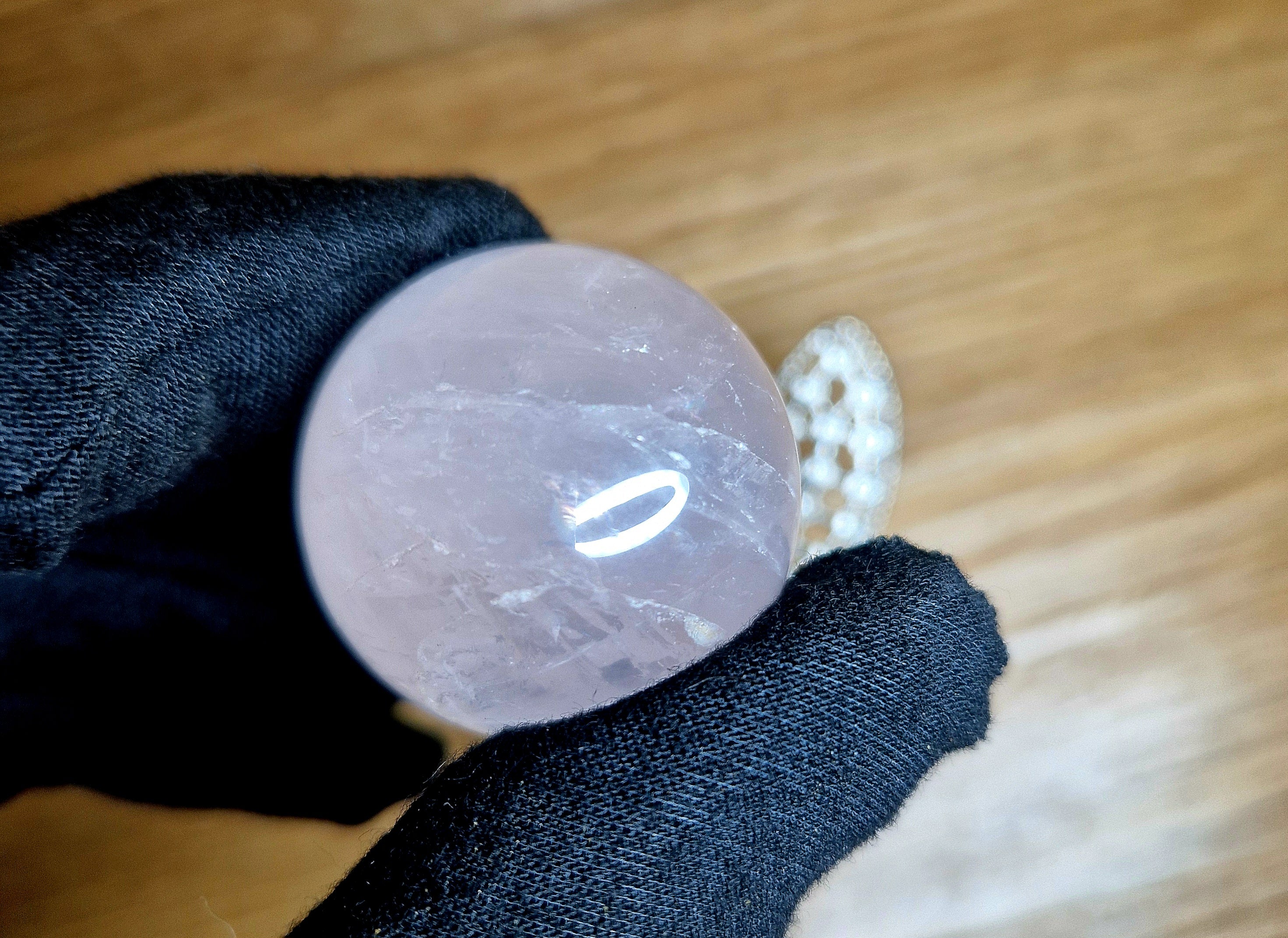 Krogla rožnatega kremena – kamen ljubezni in harmonije