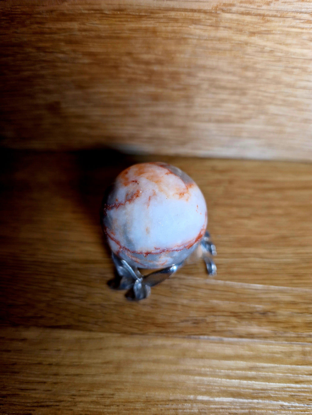 Edle Marmorkugel – Naturstein mit einzigartiger Maserung