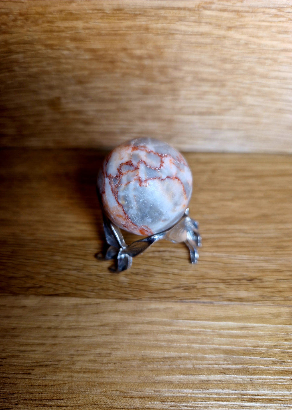 Edle Marmorkugel – Naturstein mit einzigartiger Maserung