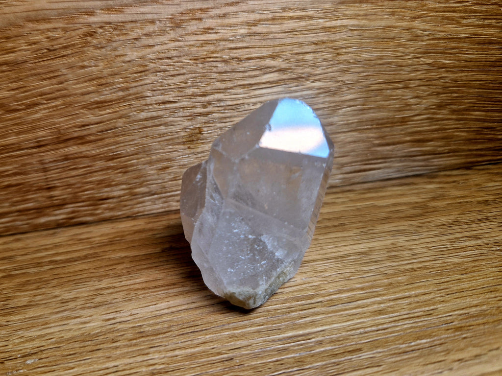 Natürlicher Bergkristall Rohpunkt – 62g Klarer Heilstein zur Reinigung & Energiearbeit
