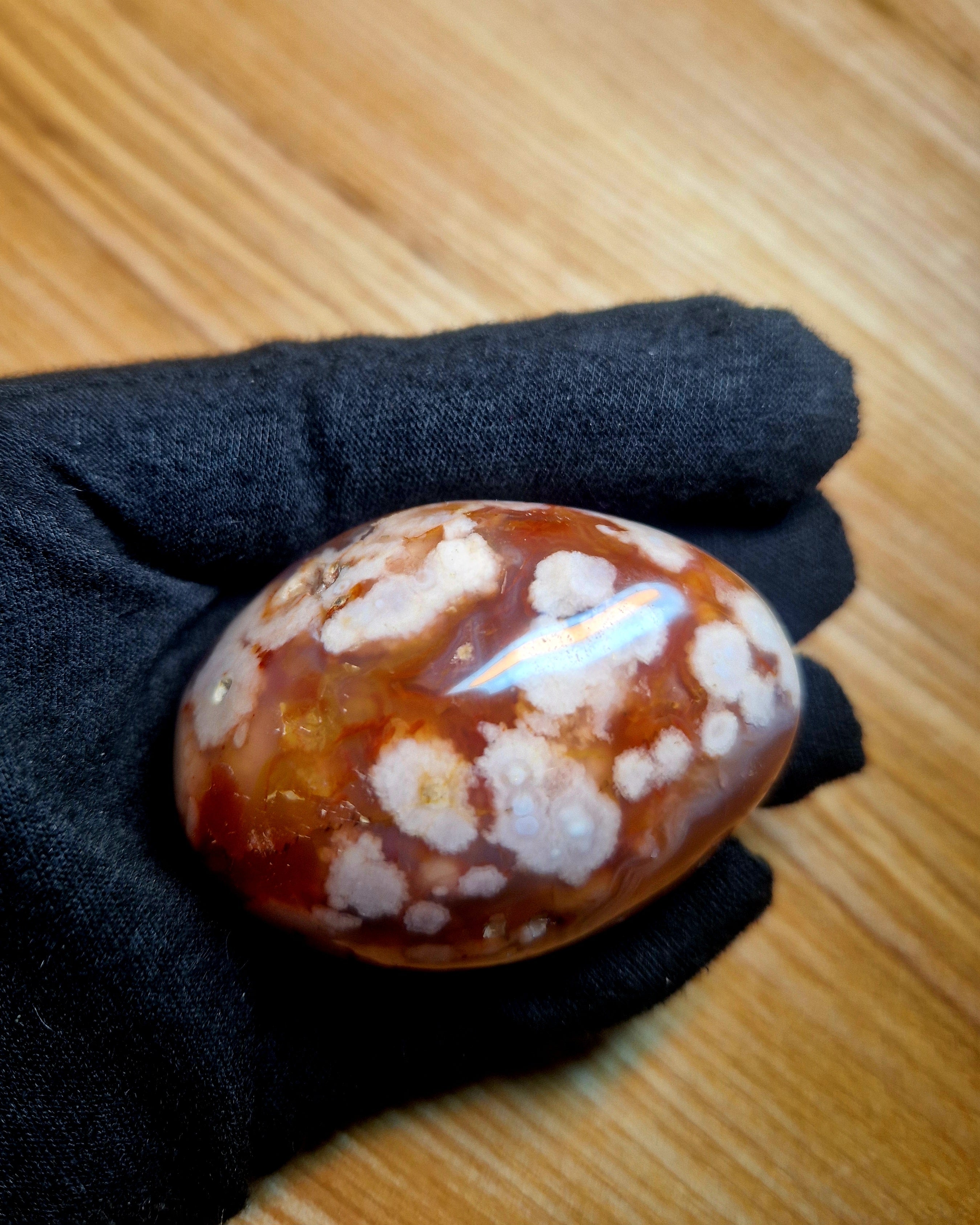 🌸 Blumenachat Handstein – 114 g Einzigartiges natürliches Unikat