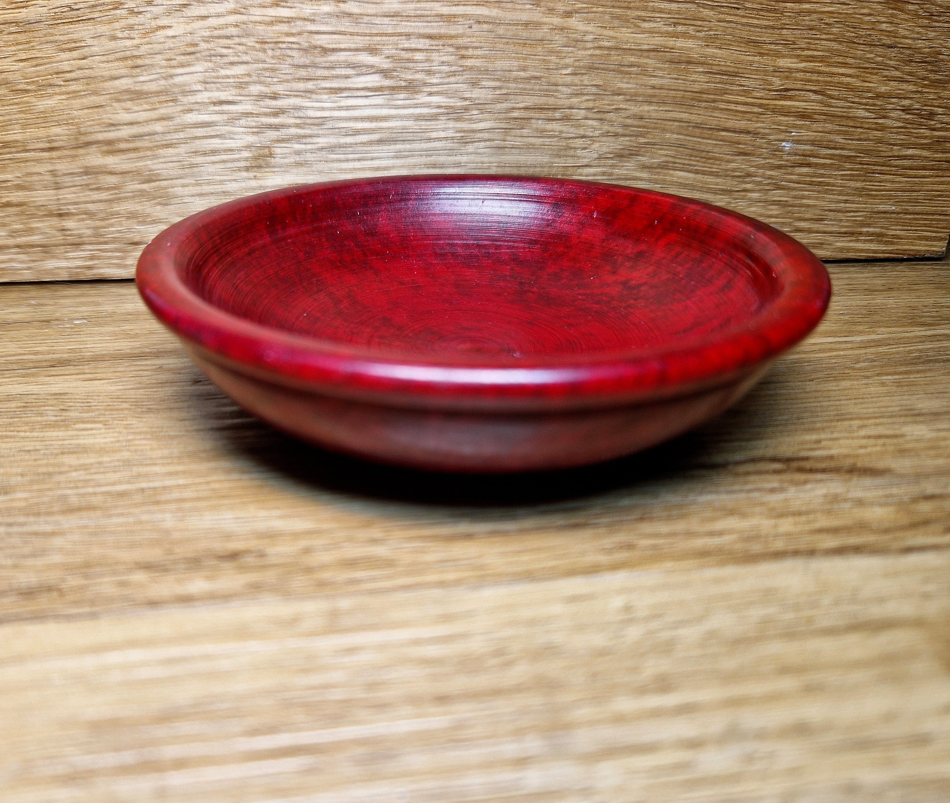 Handgefertigte Räucherschale aus Speckstein – Rot Ø 10 cm