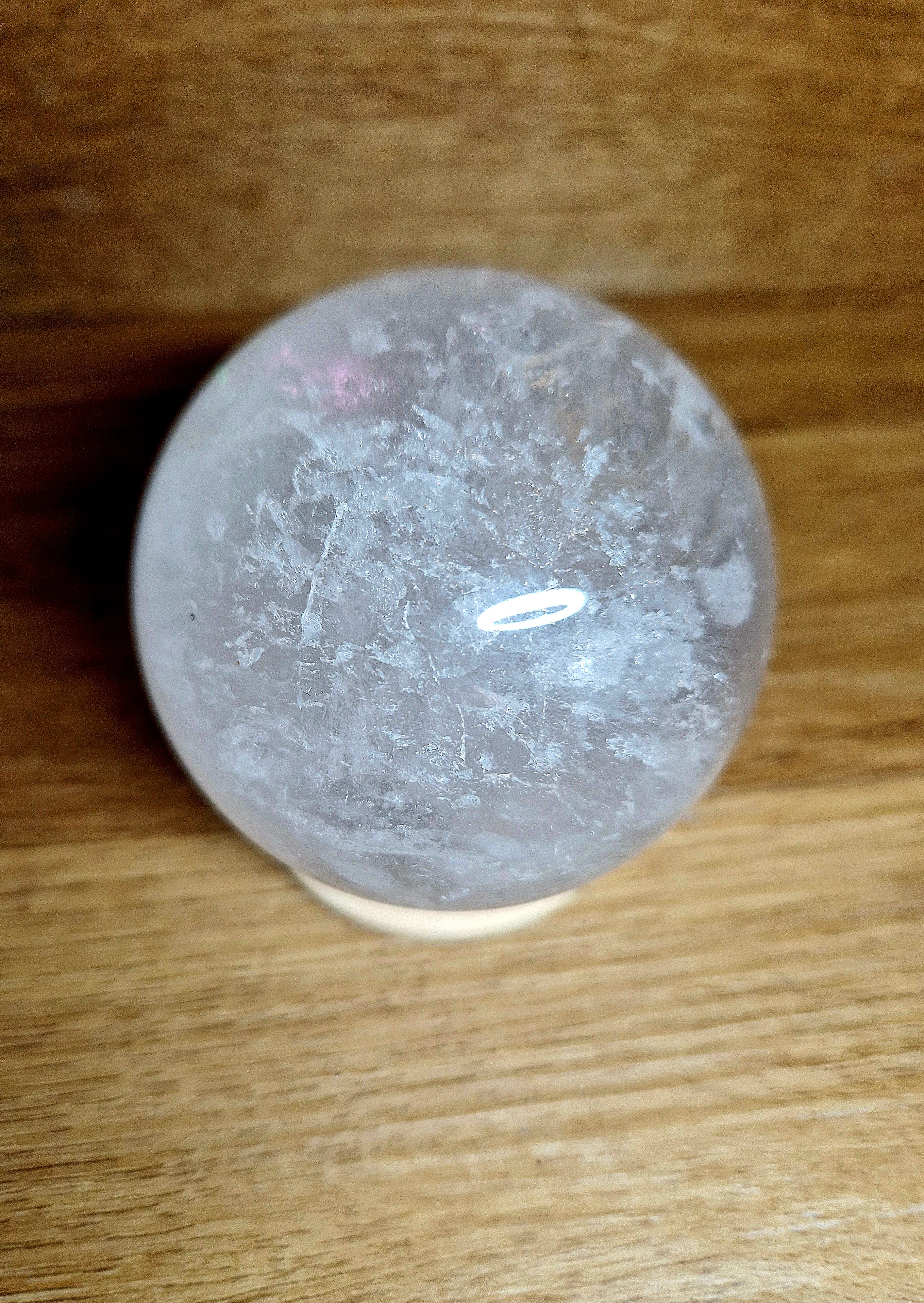 Bergkristall Kugel – 7,4 cm • 548 g • Klarheit & Lichtenergie