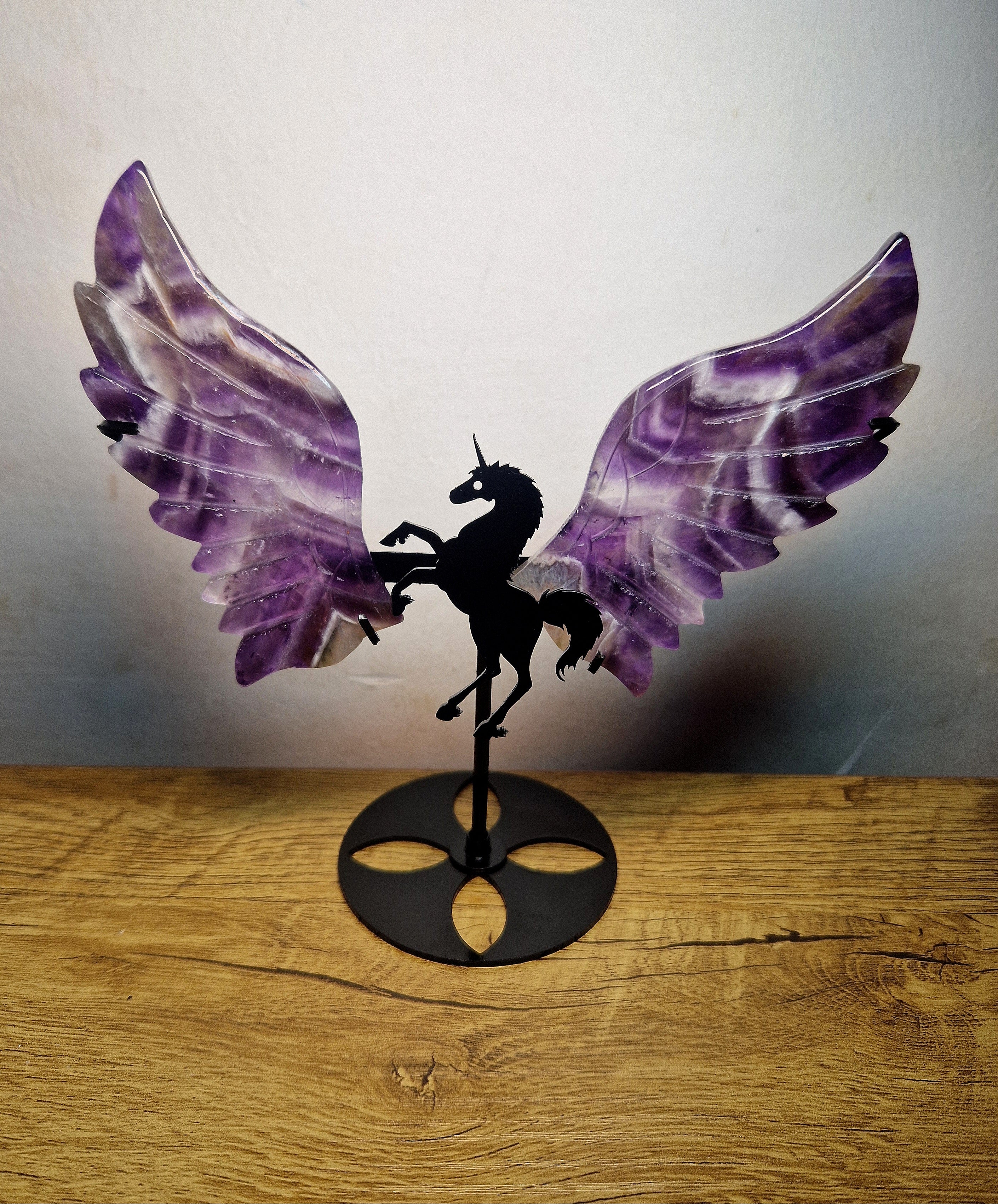 Geflügeltes Einhorn mit Amethyst-Flügeln – B-Ware / Einzelstück