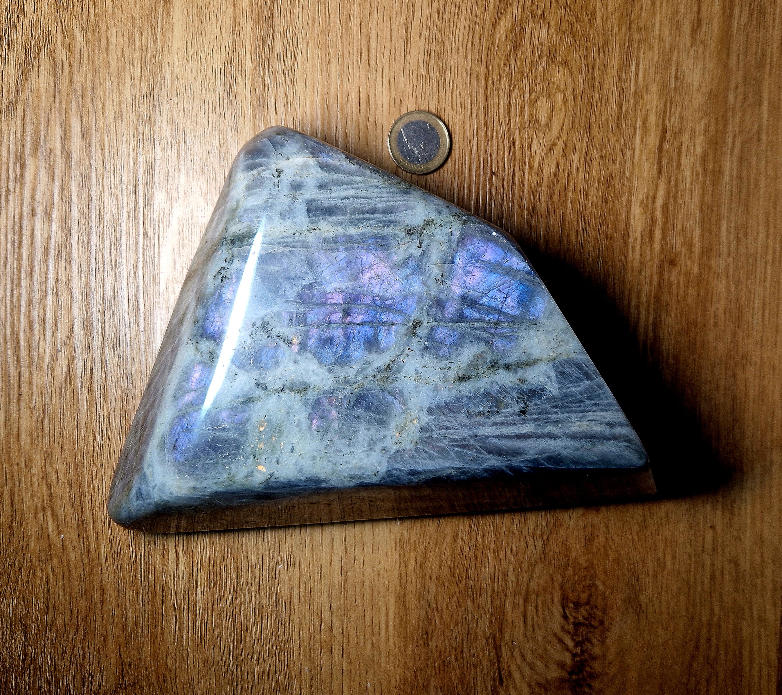Labradorit Freiform – großes kraftvolles Unikat mit violett-blauer Labradorisierung