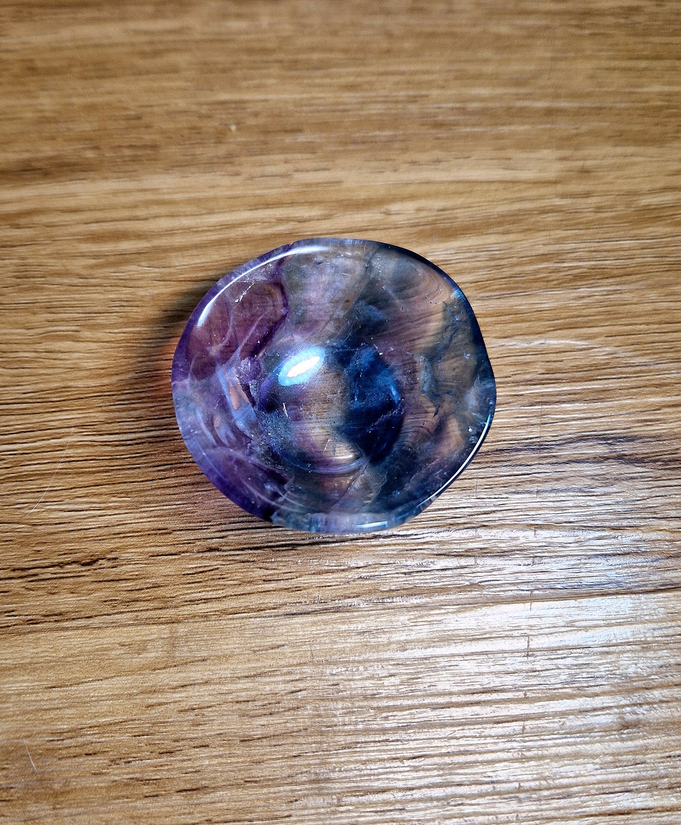 Regenbogenfluorit Schälchen – edles Unikat für Kugeln & Rituale