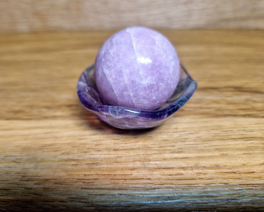 Regenbogenfluorit Schälchen – edles Unikat für Kugeln & Rituale