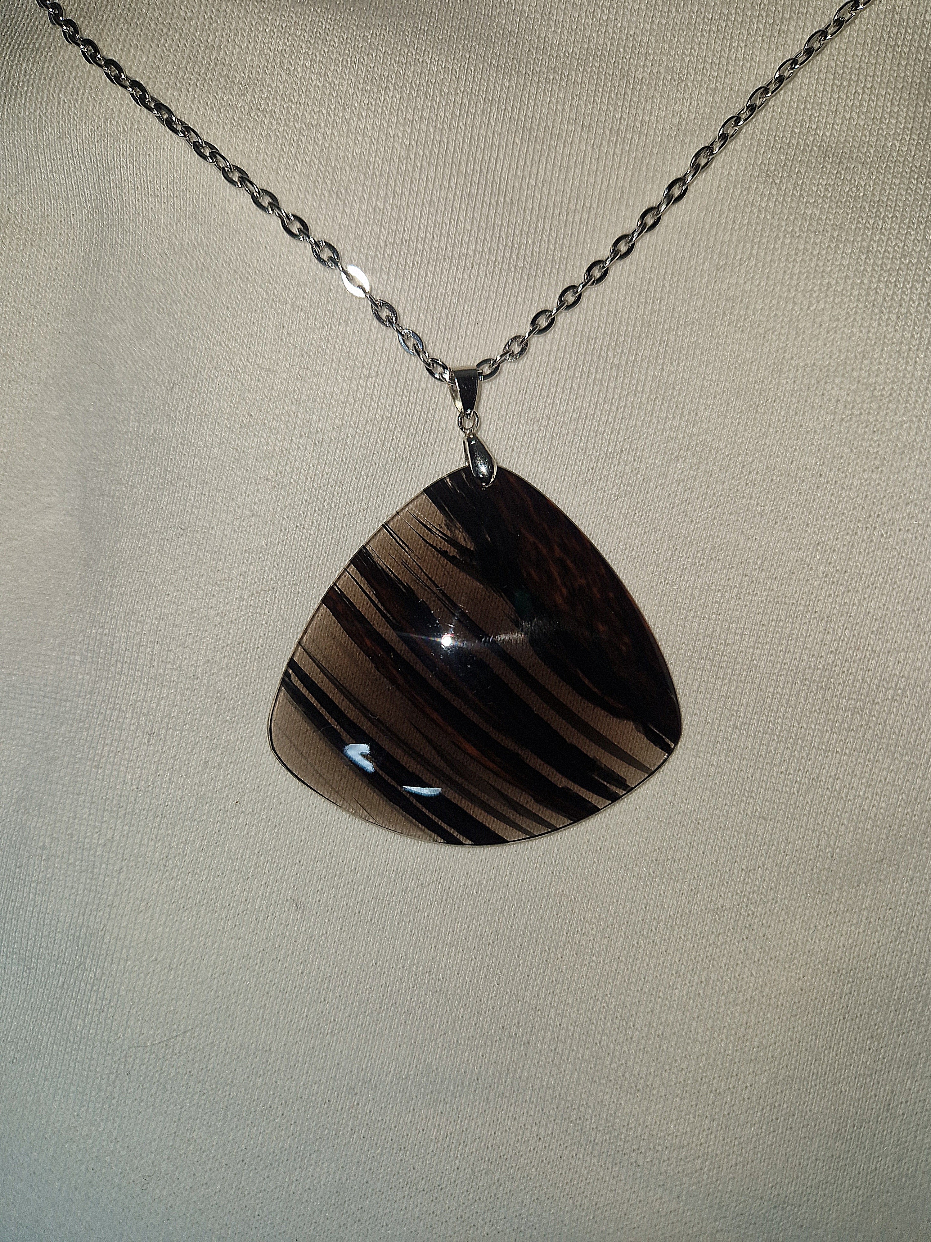 Ciondolo in apatite con occhiello in argento 925: ispirazione, motivazione e serenità interiore