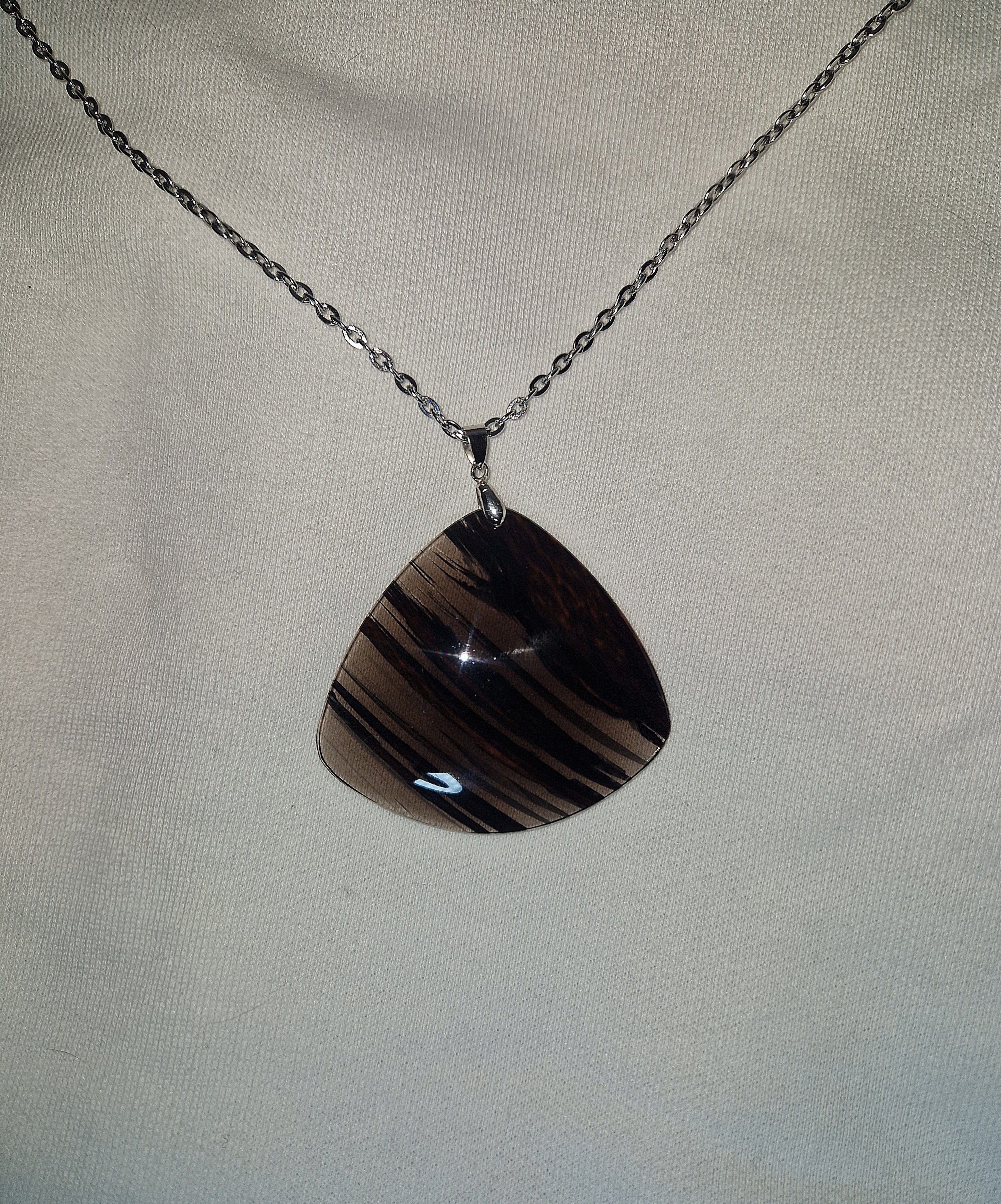 Ciondolo in apatite con occhiello in argento 925: ispirazione, motivazione e serenità interiore