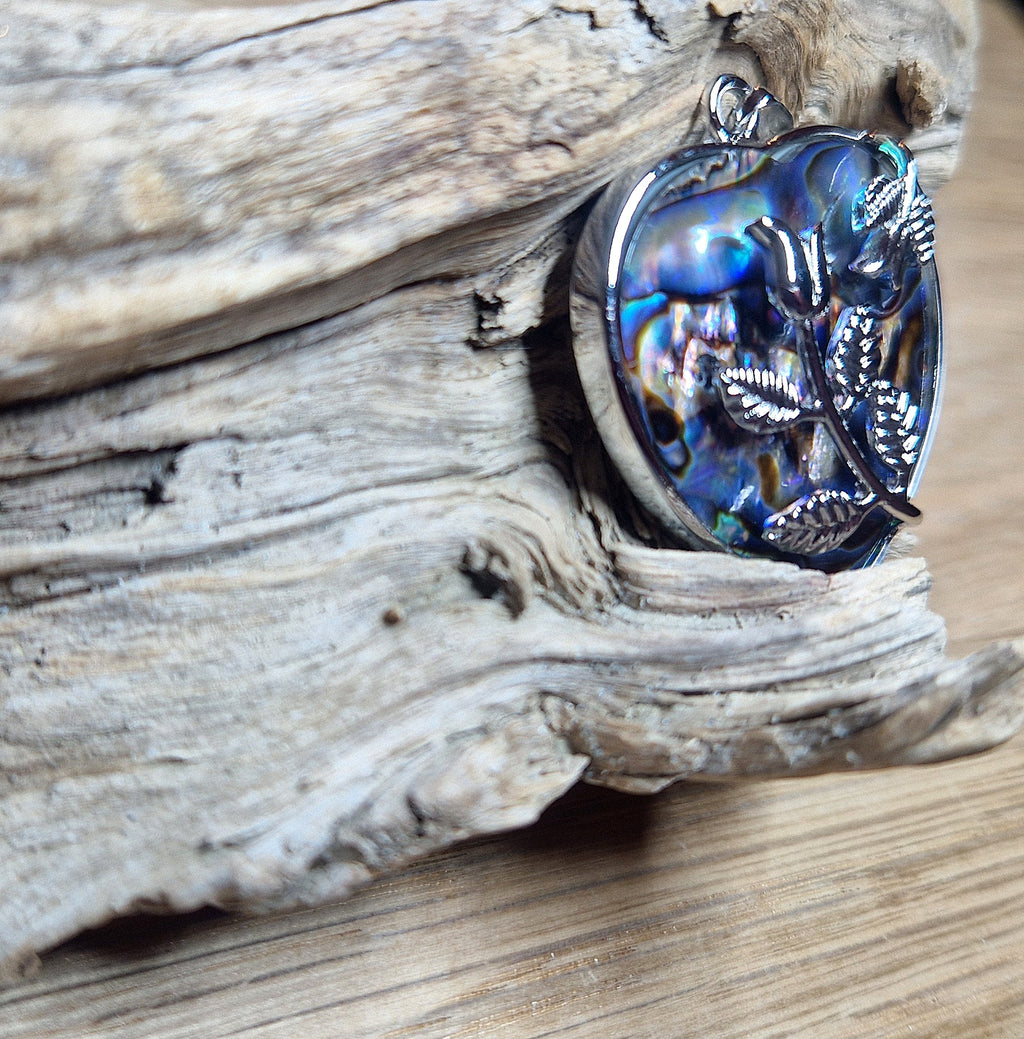 Ciondolo in apatite con occhiello in argento 925: ispirazione, motivazione e serenità interiore