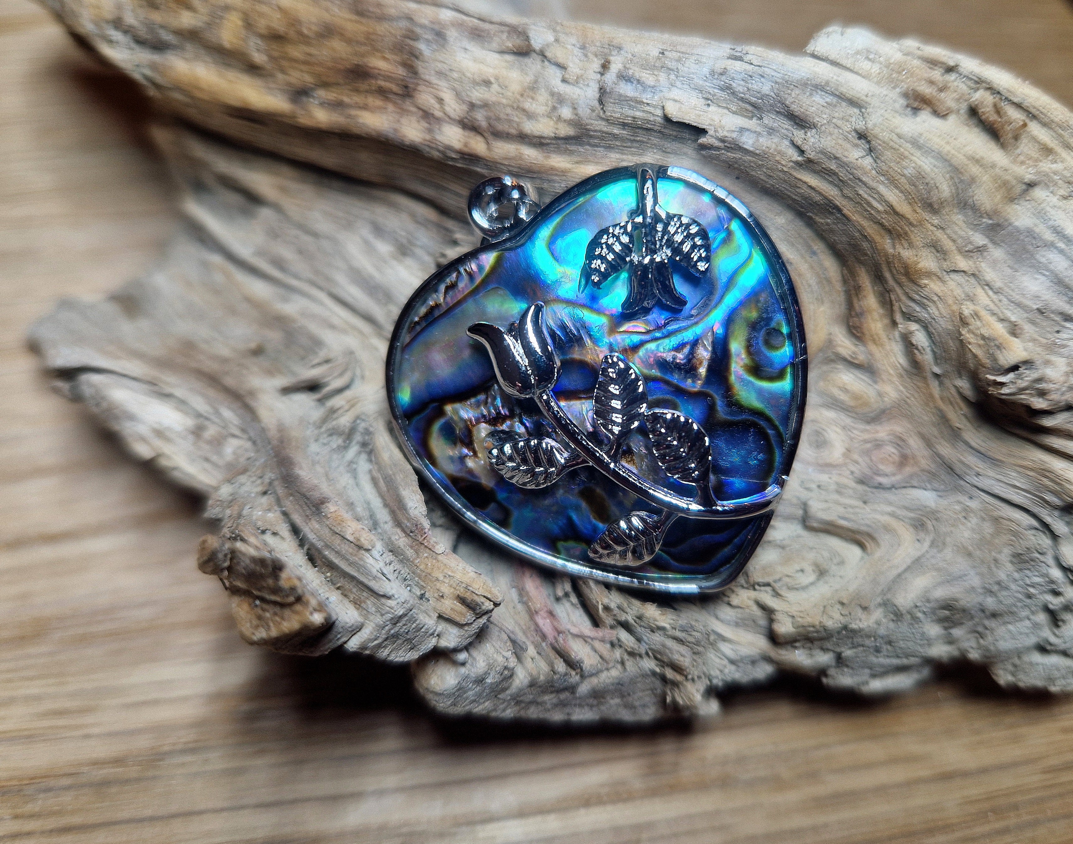 Ciondolo in apatite con occhiello in argento 925: ispirazione, motivazione e serenità interiore