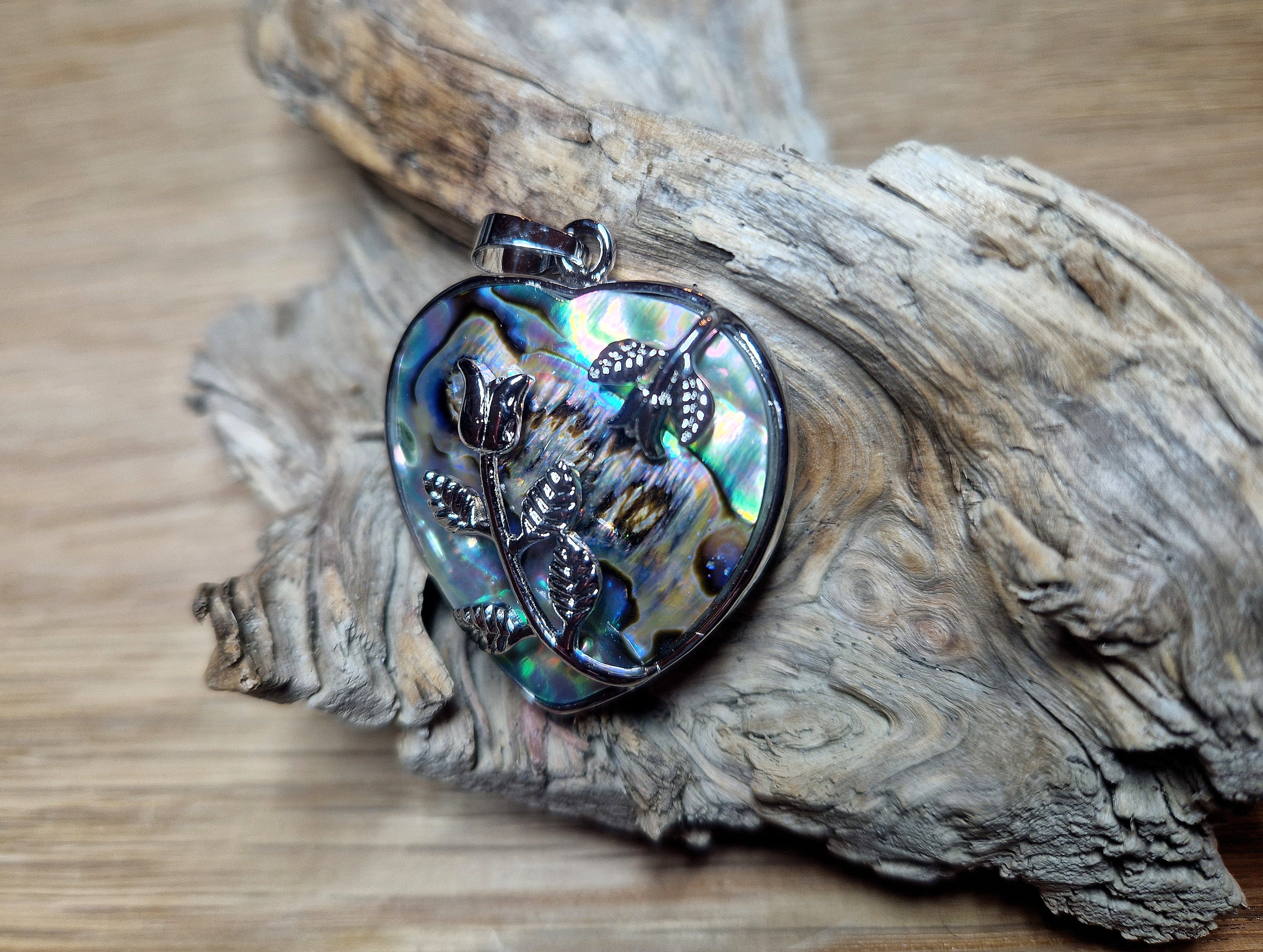 Ciondolo in apatite con occhiello in argento 925: ispirazione, motivazione e serenità interiore