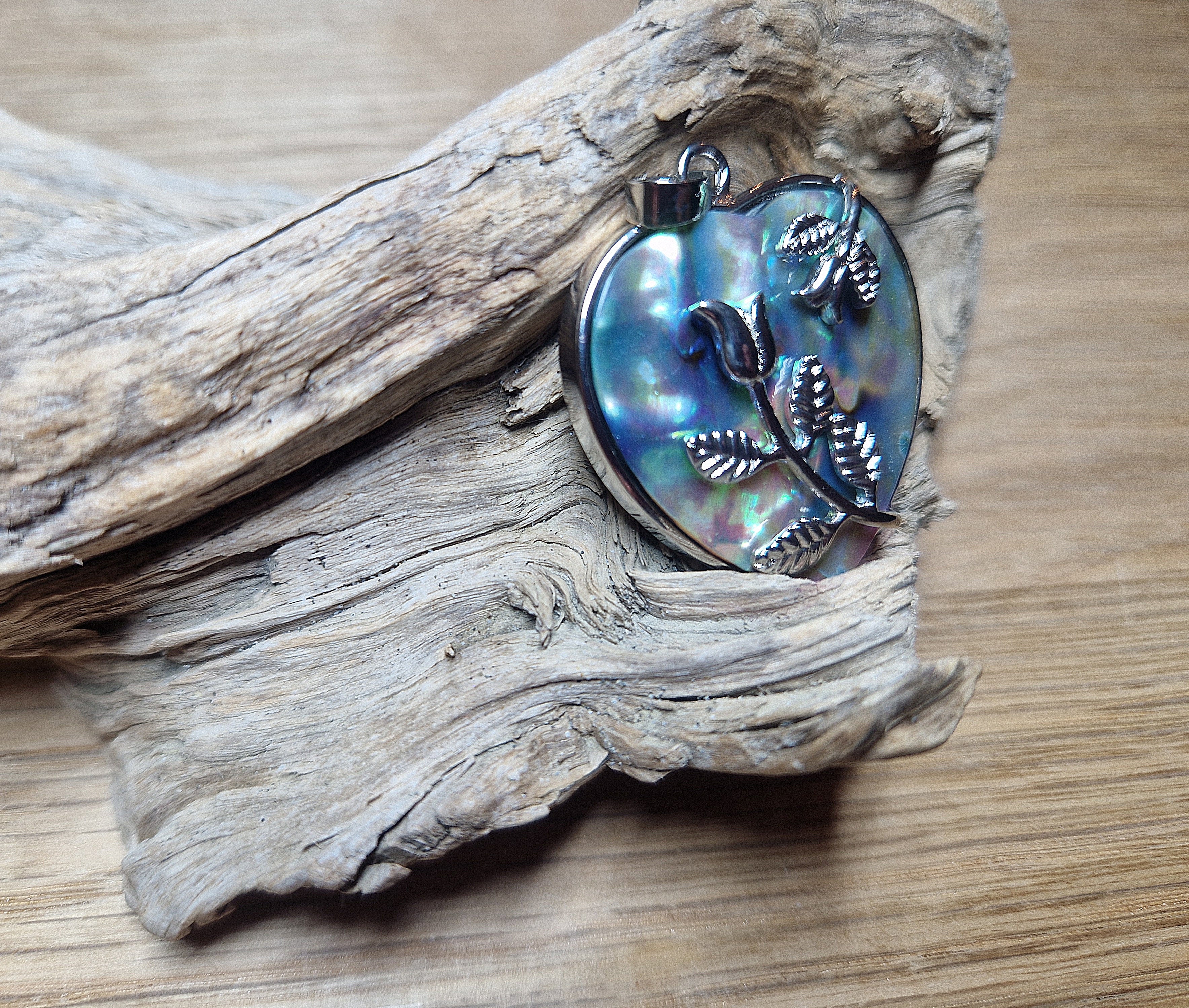 Ciondolo in apatite con occhiello in argento 925: ispirazione, motivazione e serenità interiore