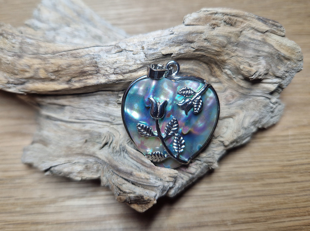 Ciondolo in apatite con occhiello in argento 925: ispirazione, motivazione e serenità interiore