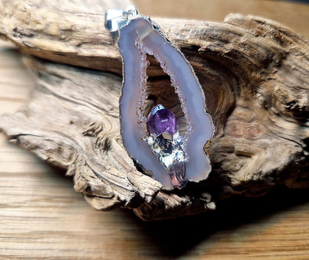 Ciondolo in apatite con occhiello in argento 925: ispirazione, motivazione e serenità interiore