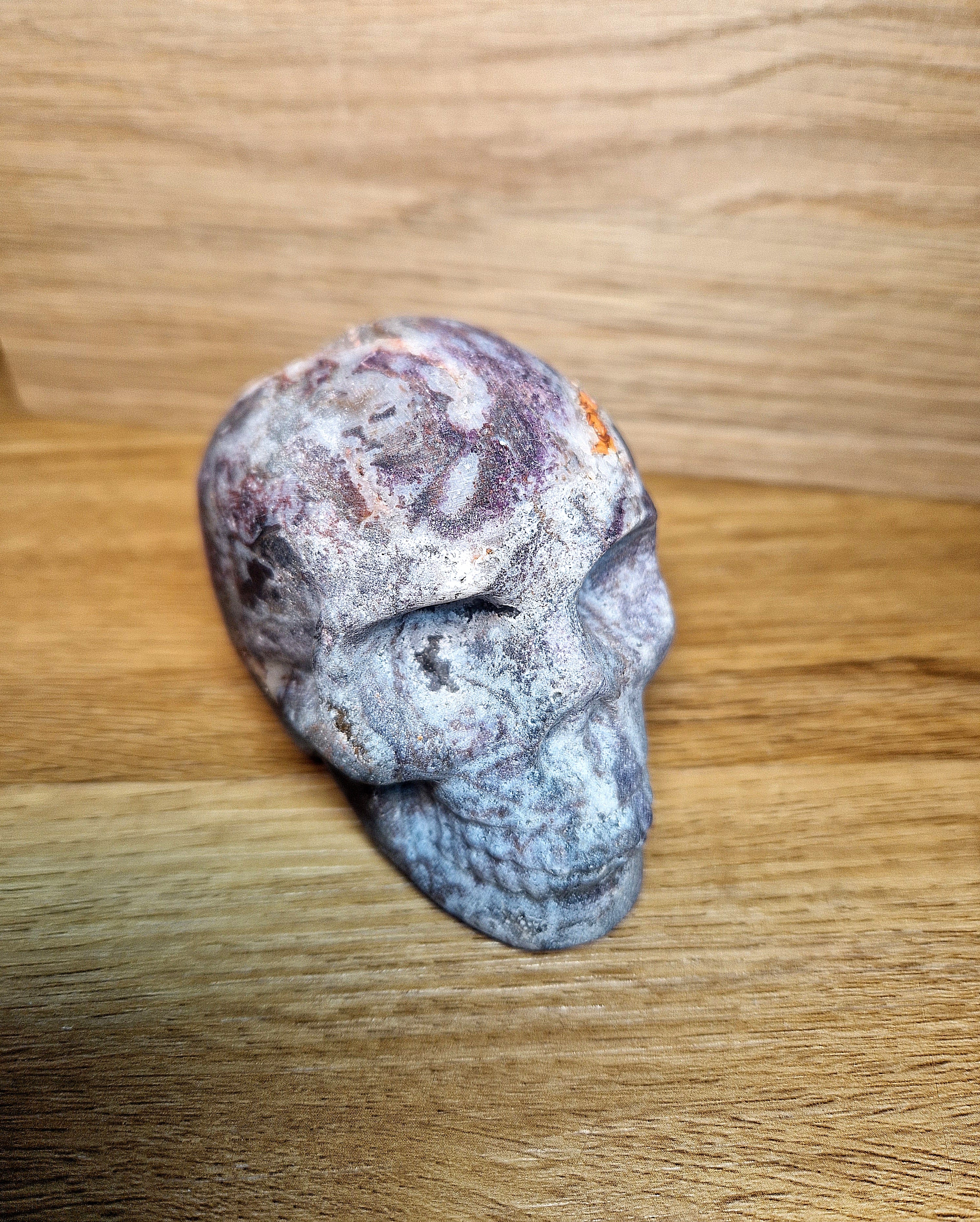 Achat / Chalcedon Kristallschädel mit Druse – Naturstein Einzelstück