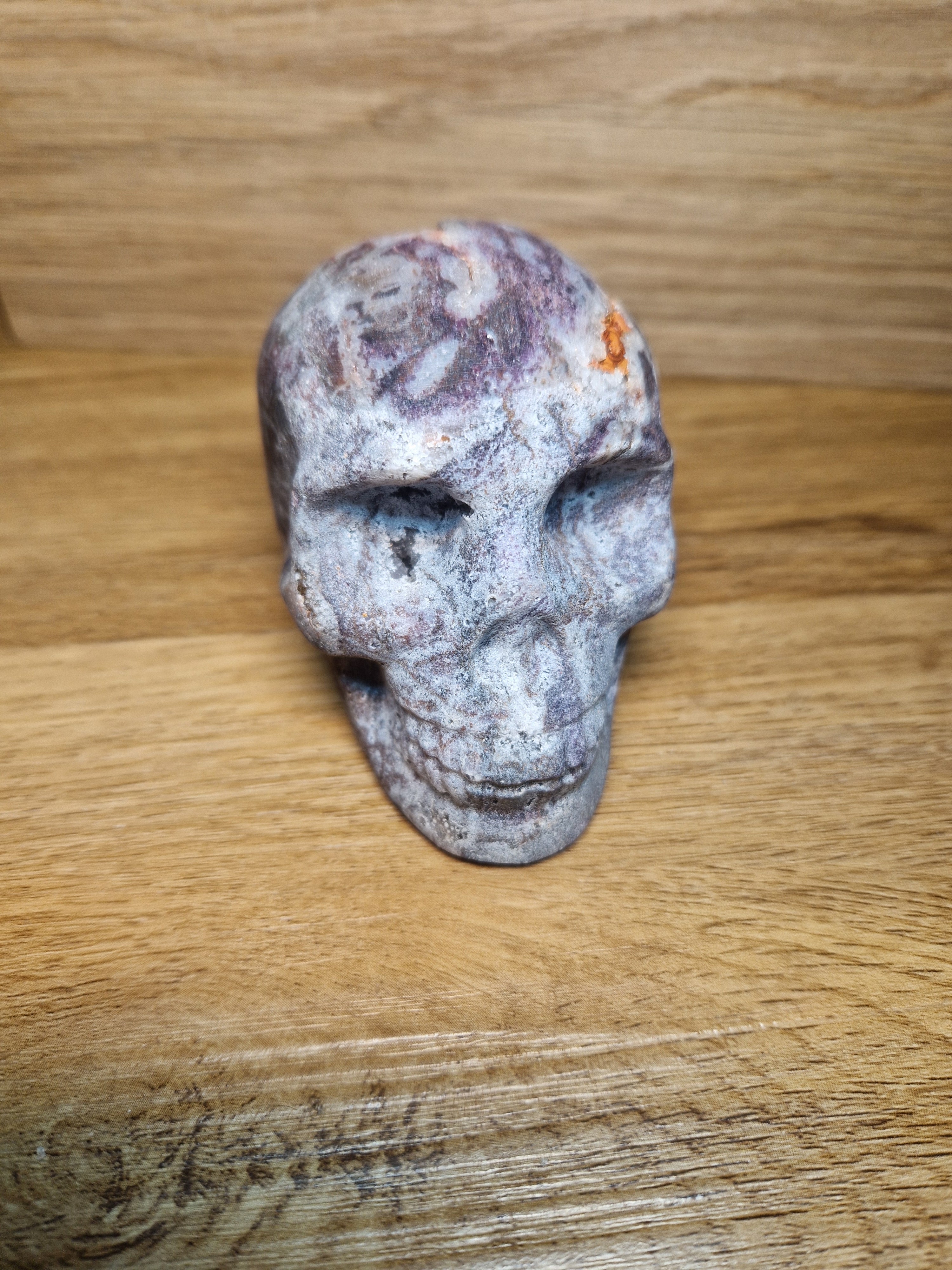 Achat / Chalcedon Kristallschädel mit Druse – Naturstein Einzelstück