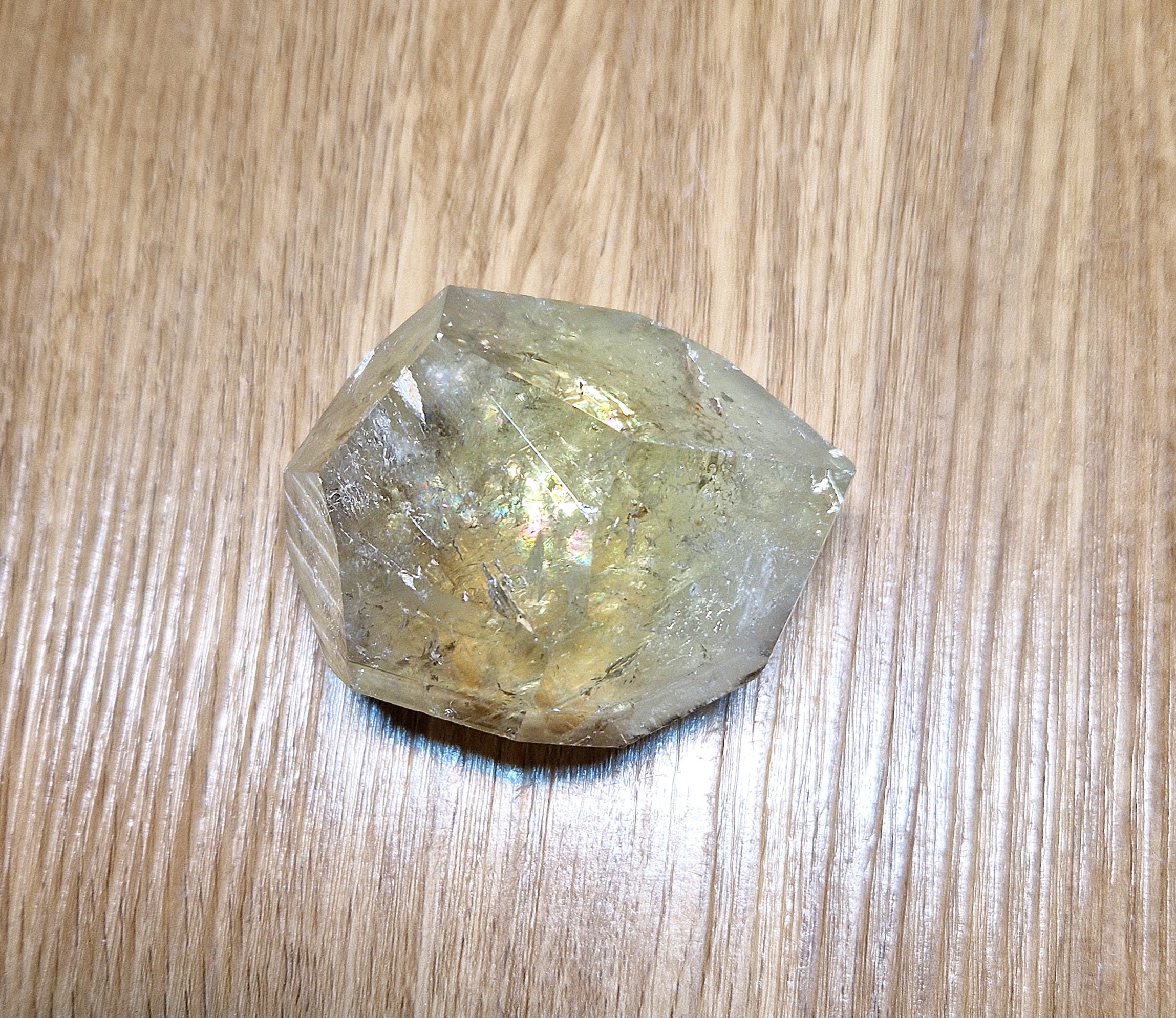 ✨ Golden Healer Quarz – kraftvolles Unikat mit warmen Goldnuancen ✨