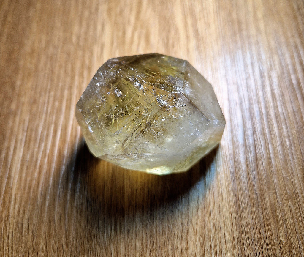 ✨ Golden Healer Quarz – kraftvolles Unikat mit warmen Goldnuancen ✨