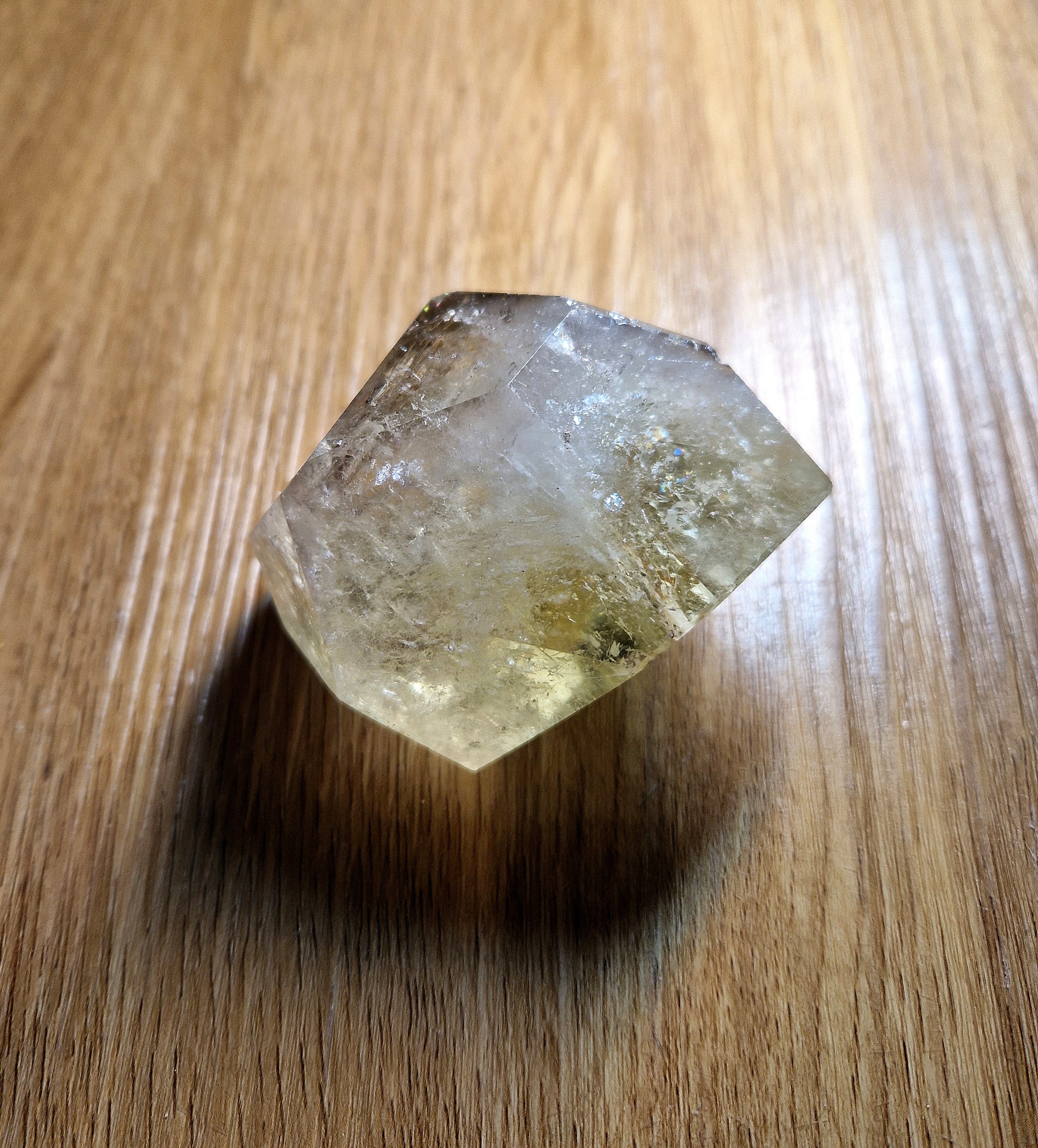✨ Golden Healer Quarz – kraftvolles Unikat mit warmen Goldnuancen ✨
