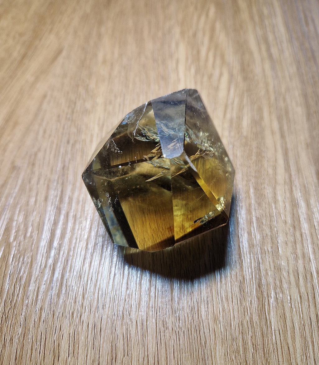 ✨ Golden Healer Citrin Quarz – kraftvoller Lichtträger mit Tiefe ✨