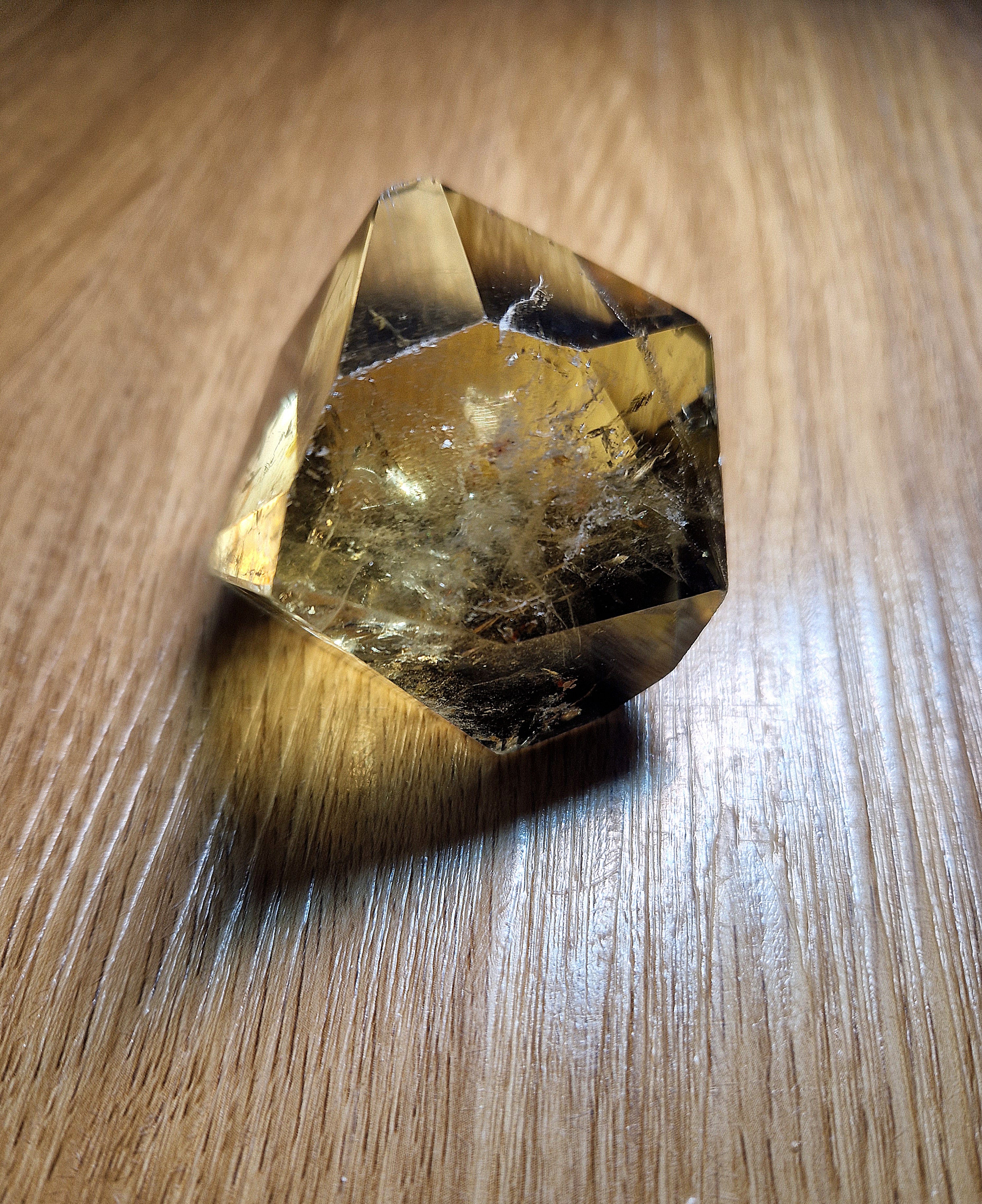 ✨ Golden Healer Citrin Quarz – kraftvoller Lichtträger mit Tiefe ✨