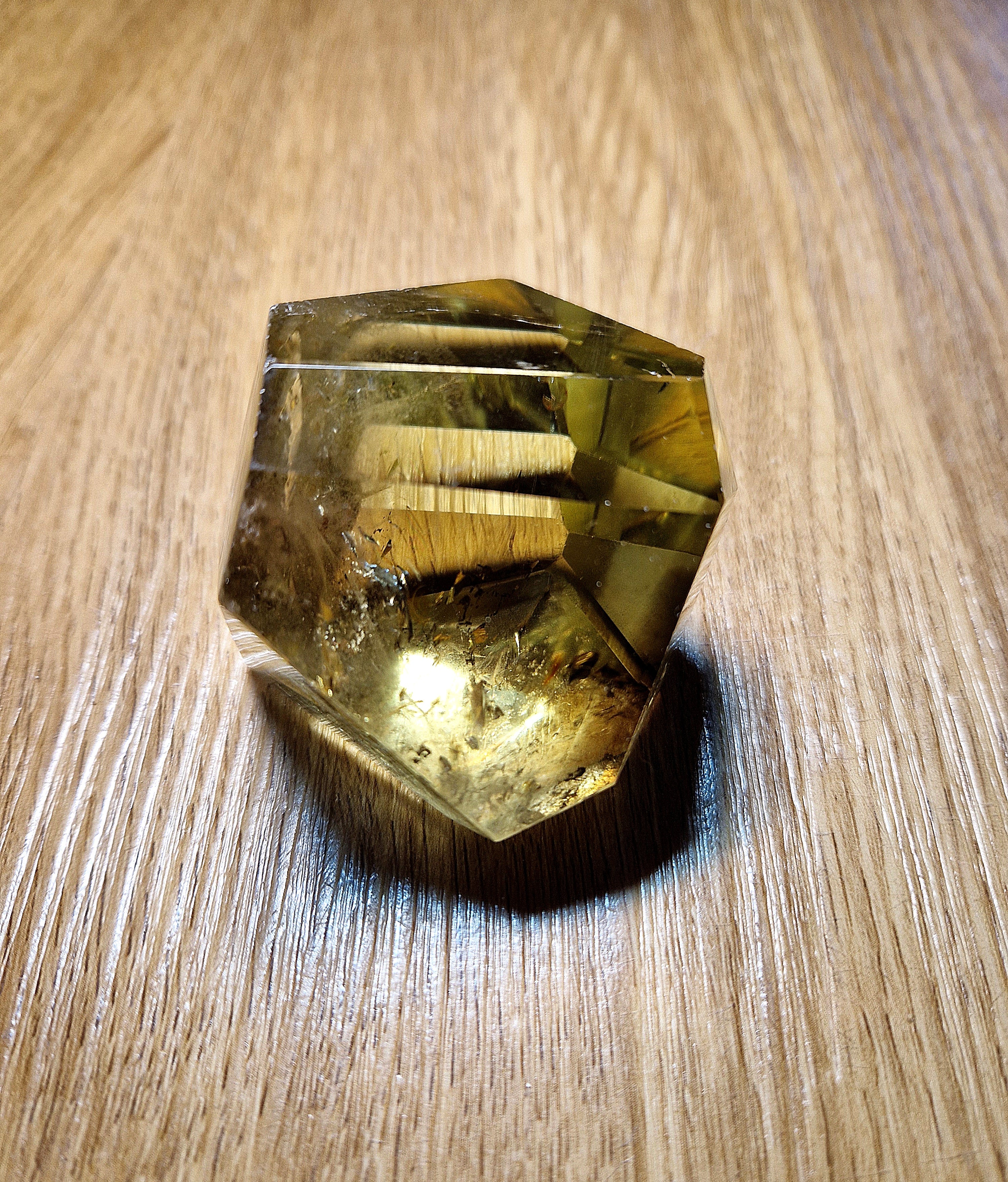 ✨ Golden Healer Citrin Quarz – kraftvoller Lichtträger mit Tiefe ✨