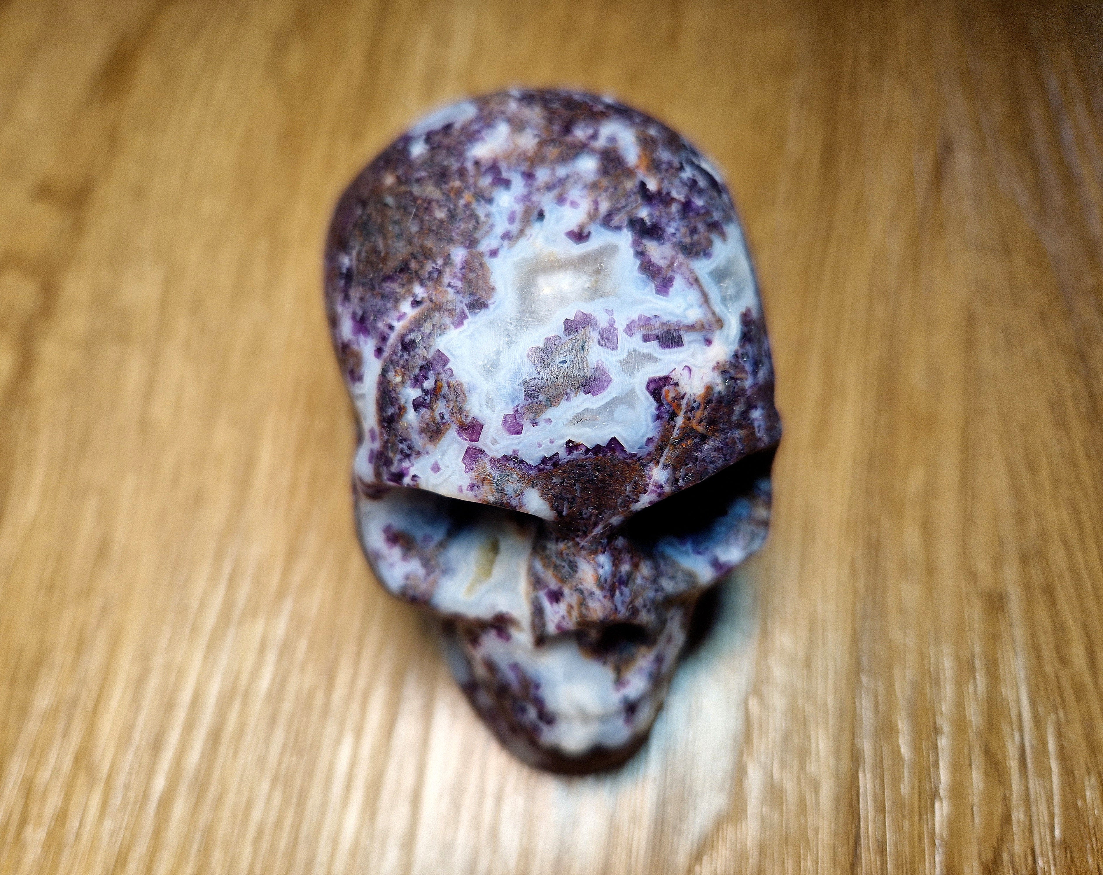 Testa di drago in agata arborea – Intagliata a mano | 555 g | 12 cm