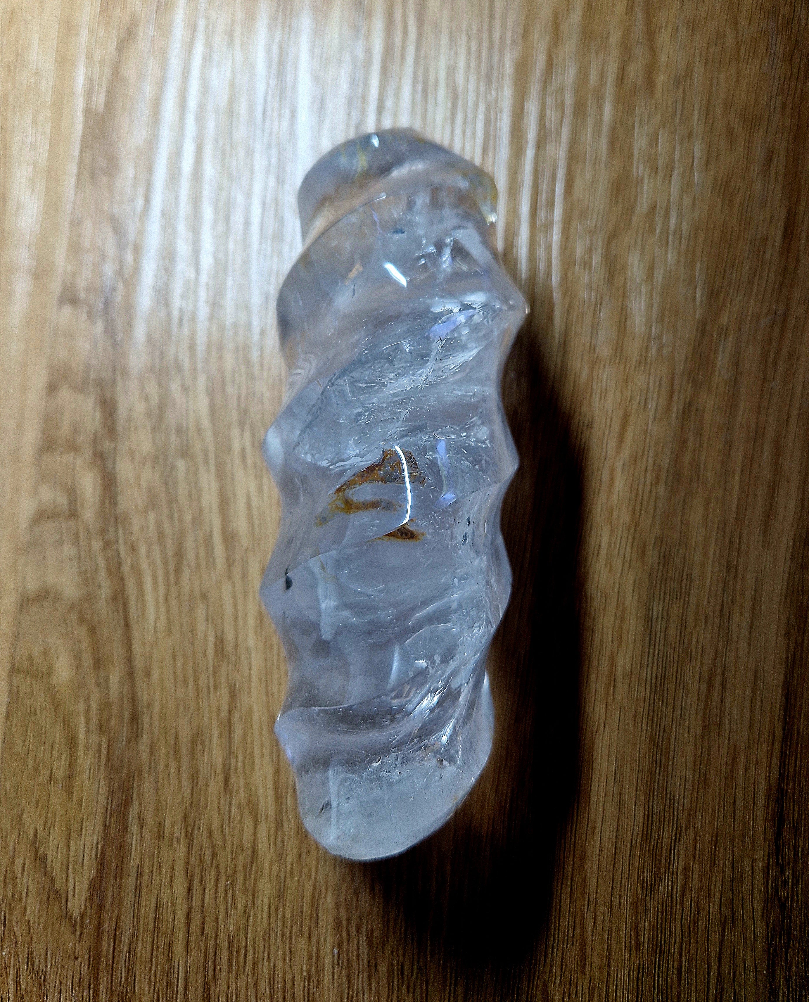 Gedrehter Bergkristall – handpolierte Spiralform 12cm hoch 414 g