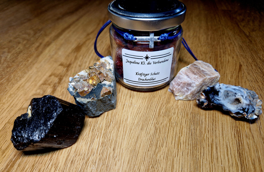 Drachenblut Schutz-Set – Räucherharz mit Pyrit, Turmalin, Mondstein & Achat-Geode