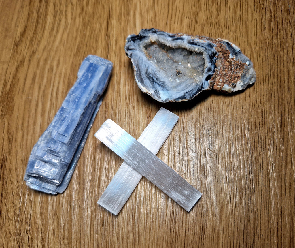 Kyanit Harmonie-Set mit Achat-Geode & Selenit – Unikat