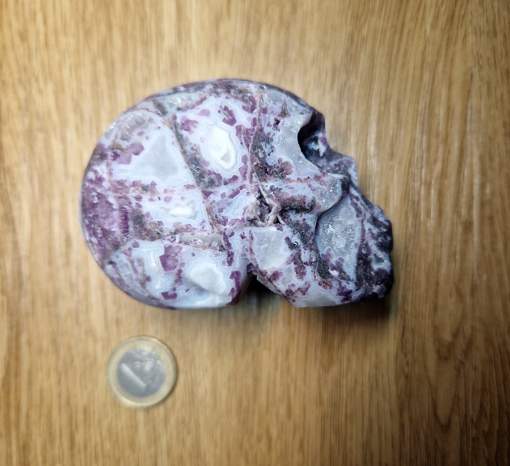 💀 Lepidolith-Achat Kristallschädel mit Quarzdrusen – 425 g – Wunderschönes Unikat 💜