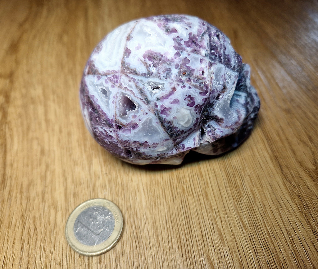 💀 Lepidolith-Achat Kristallschädel mit Quarzdrusen – 425 g – Wunderschönes Unikat 💜