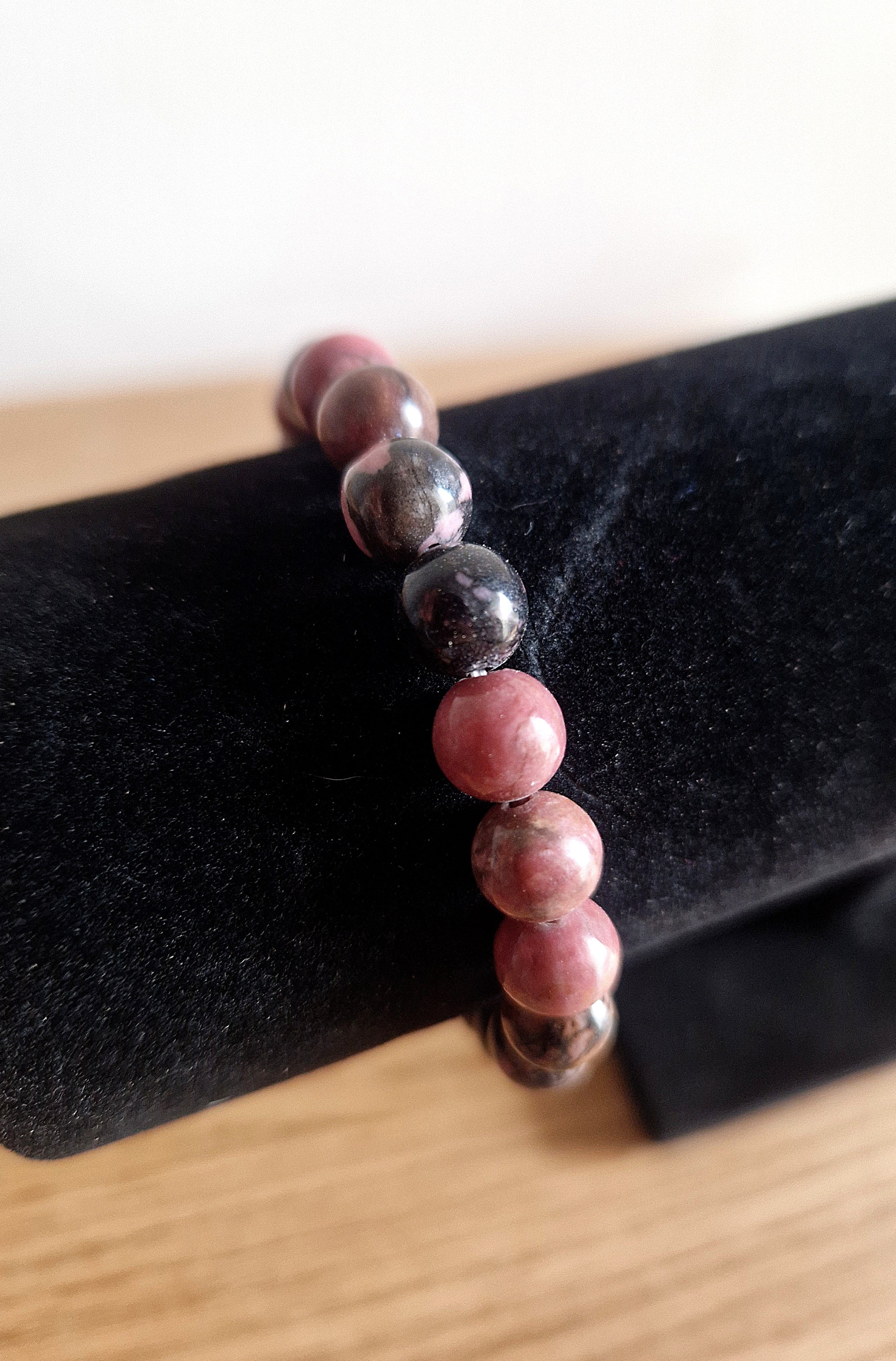 Rhodonit Armband – 8 mm Naturstein