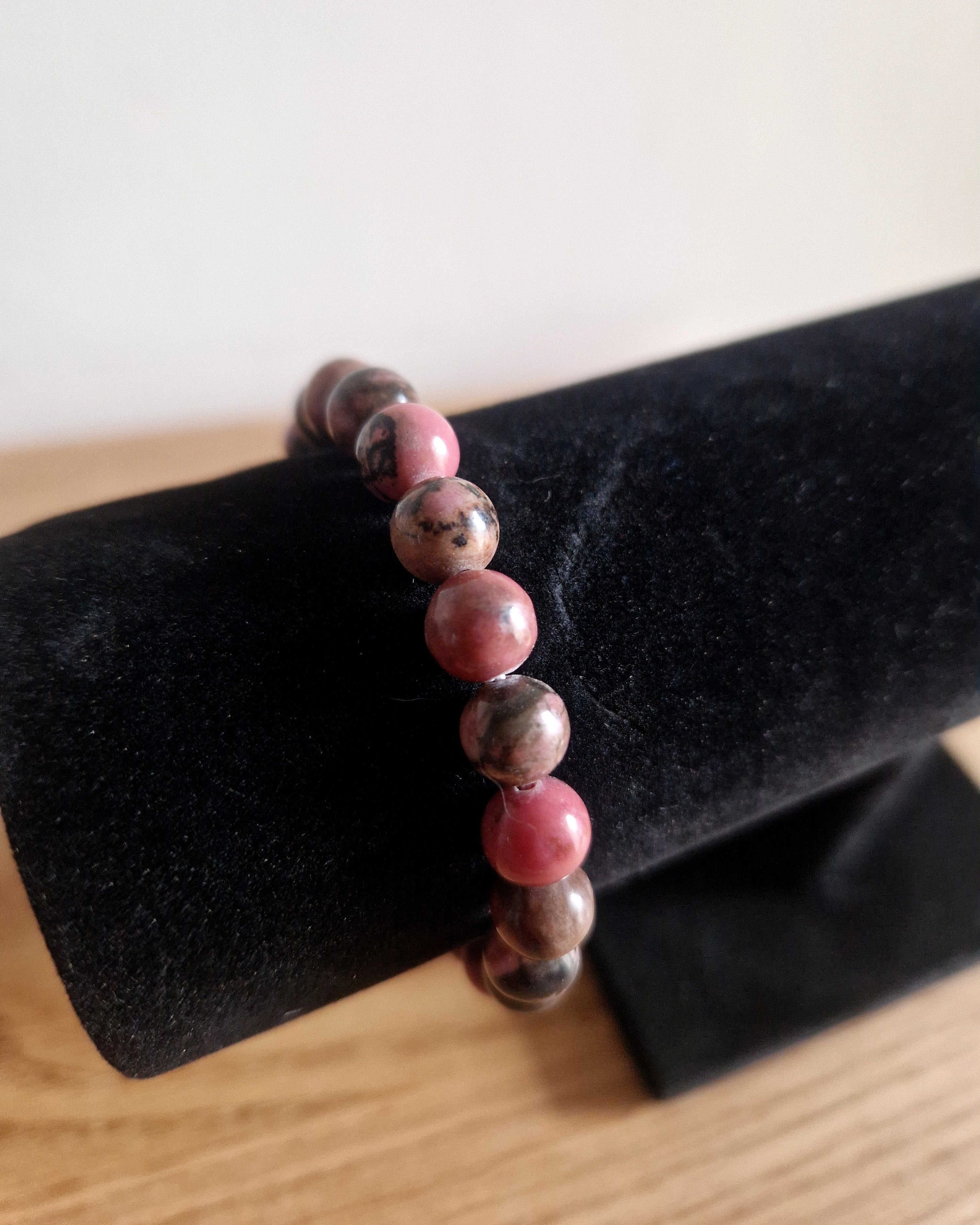 Rhodonit Armband – 8 mm Naturstein