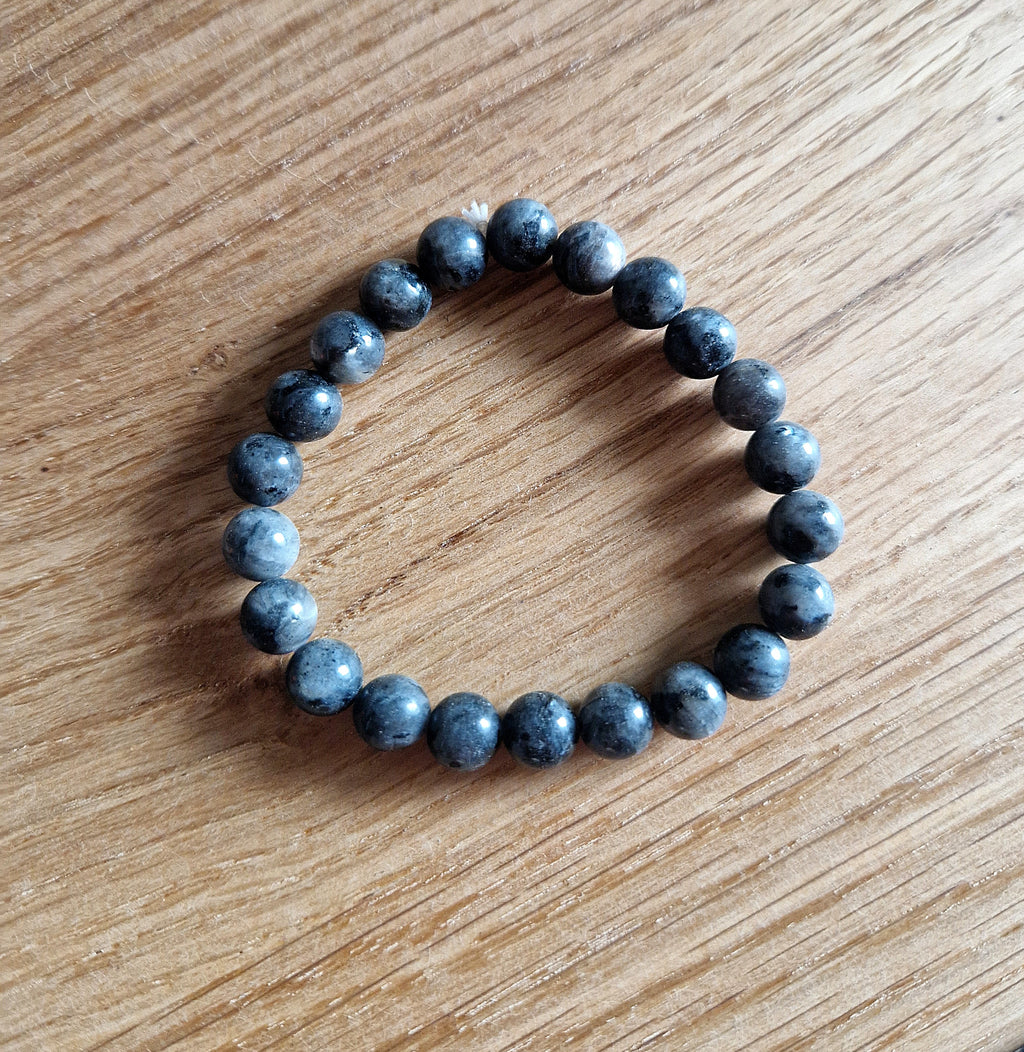 Grauer Labradorit Armband – 8 mm Edelsteinperlen