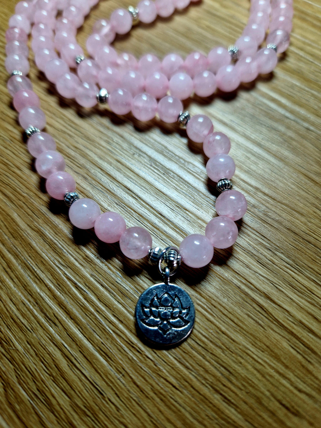 💗 Rosenquarz Halskette mit Lotus-Anhänger – handgefertigtes Unikat 💗