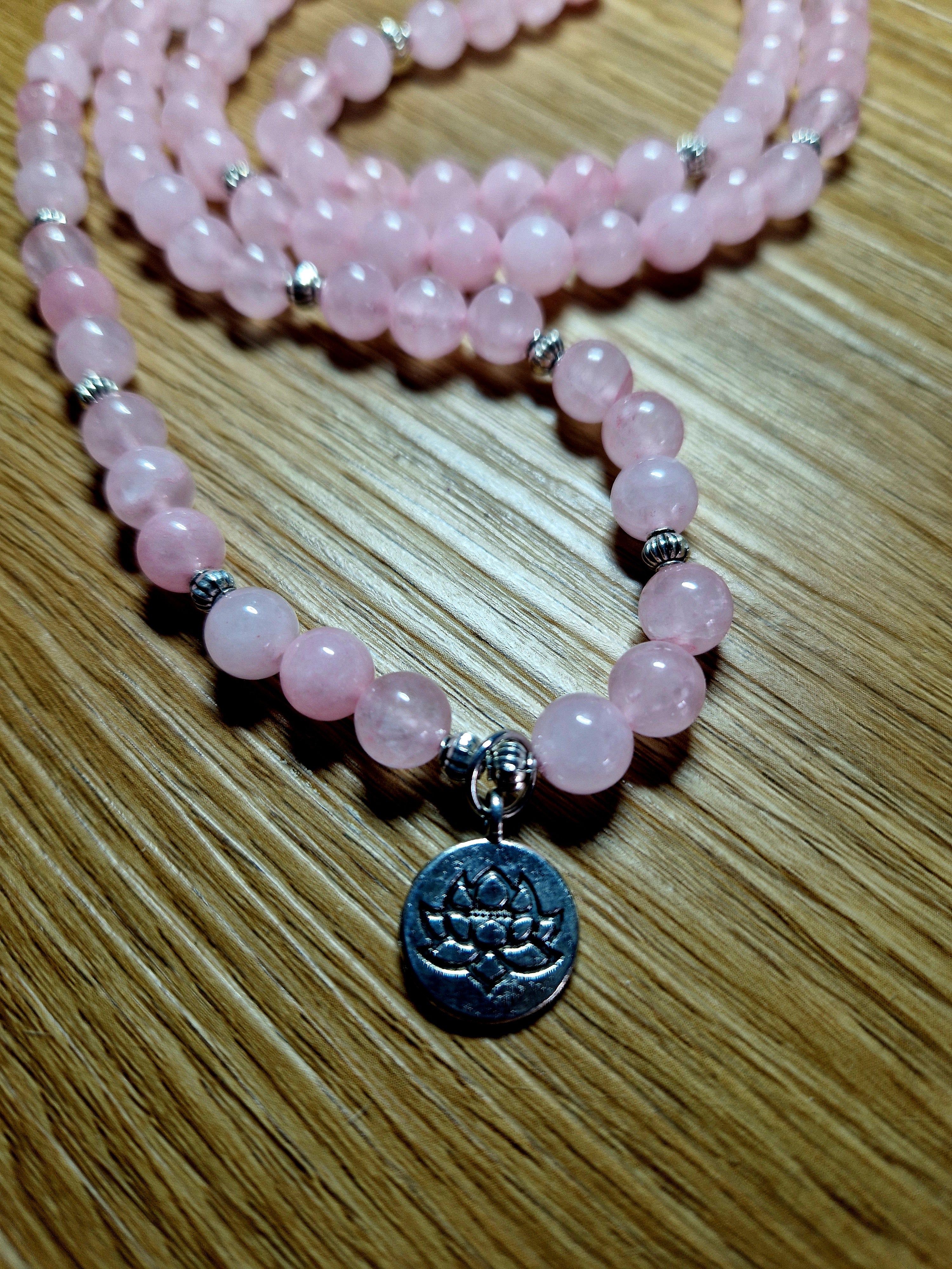 💗 Rosenquarz Halskette mit Lotus-Anhänger – handgefertigtes Unikat 💗
