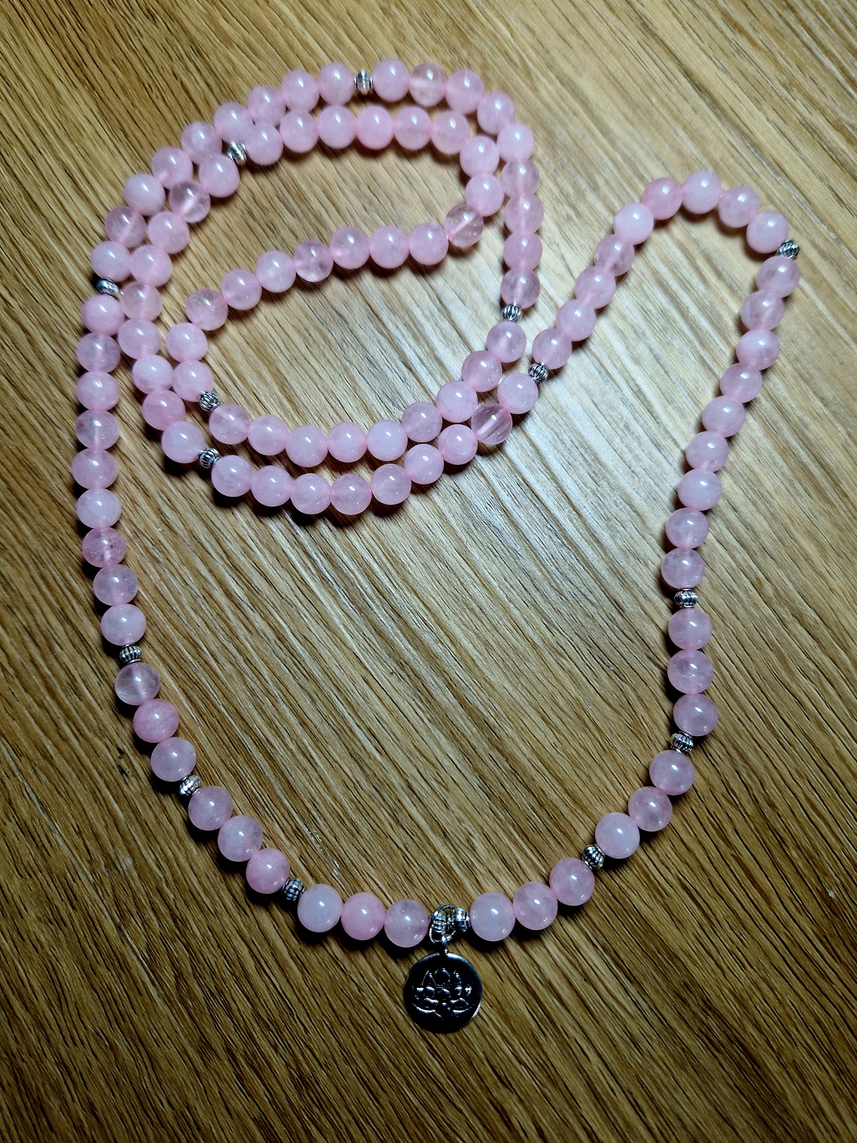 💗 Rosenquarz Halskette mit Lotus-Anhänger – handgefertigtes Unikat 💗