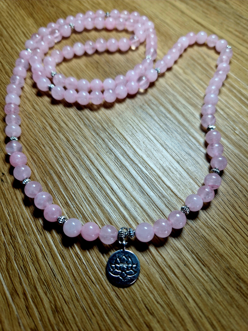 💗 Rosenquarz Halskette mit Lotus-Anhänger – handgefertigtes Unikat 💗